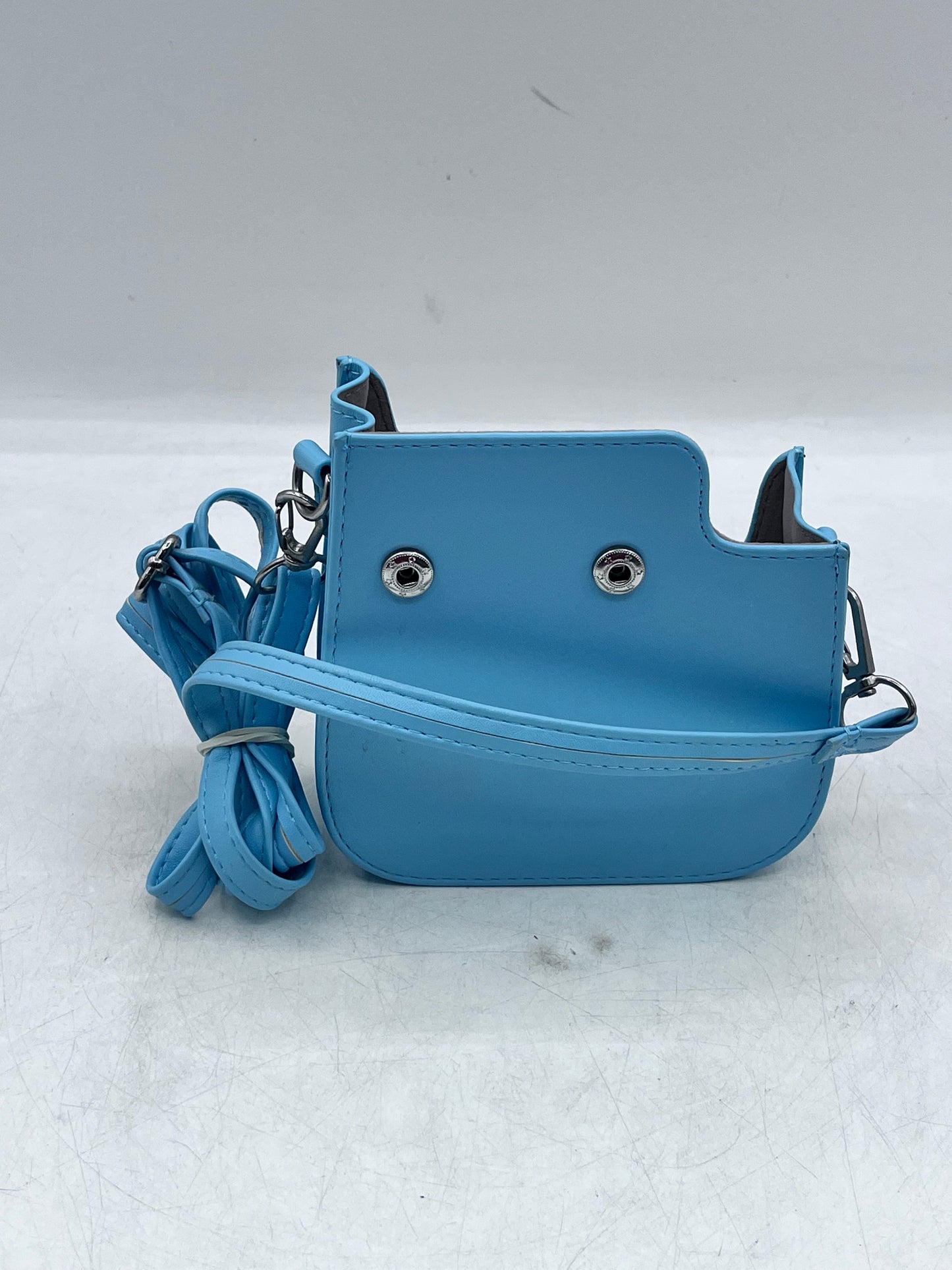 Fujifilm Instax Mini 11 Instant Camera with Bag - Sky Blue