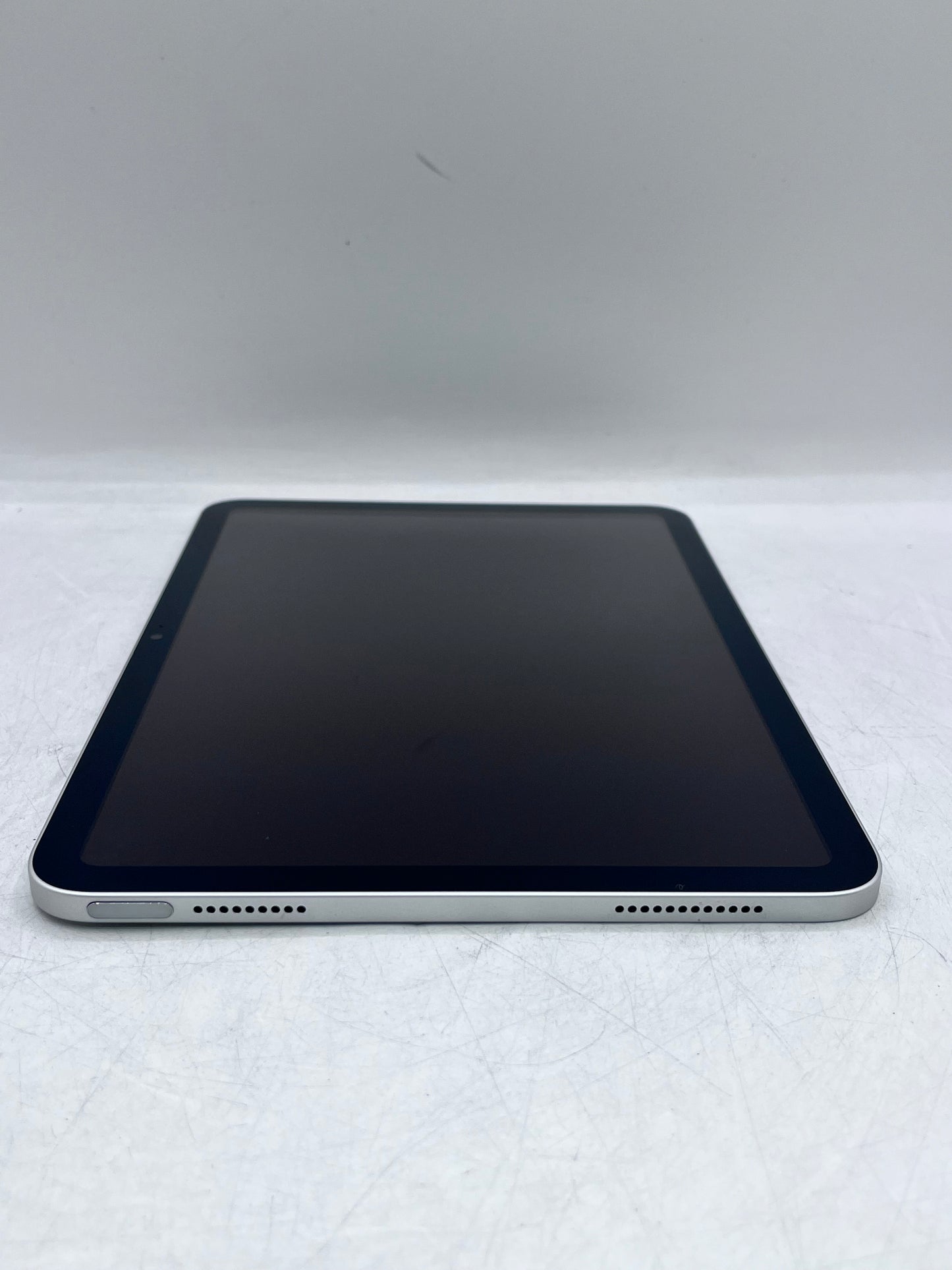Wi-Fi Only Apple iPad 10th Gen 64GB 10.9" A2696 MPQ03LL/A - Silver Free Shipping