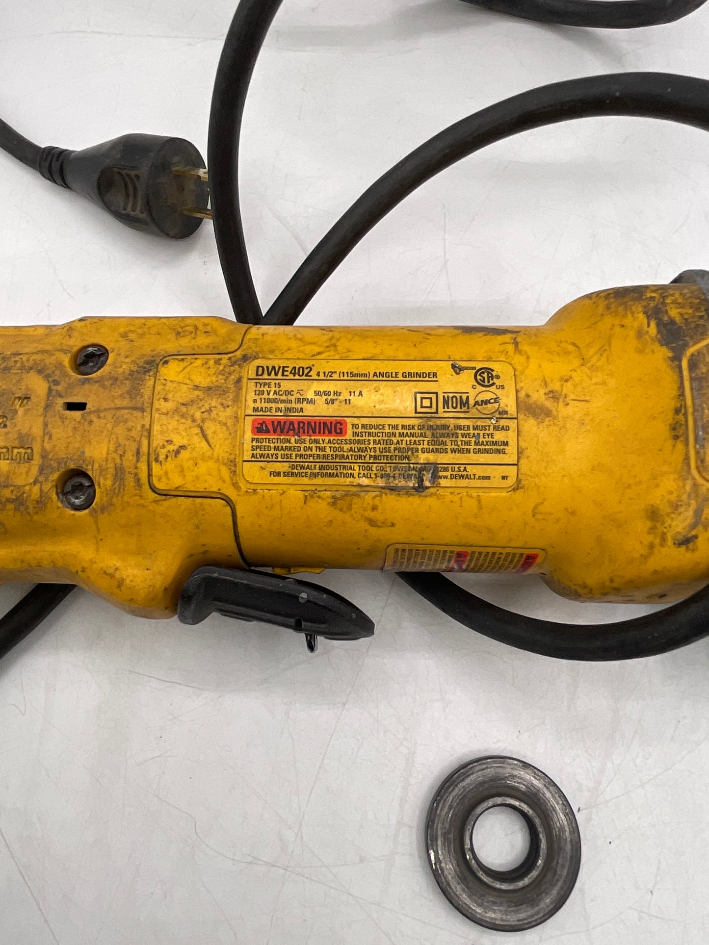 DeWalt DWE402 4 1/2" Angle Grinder