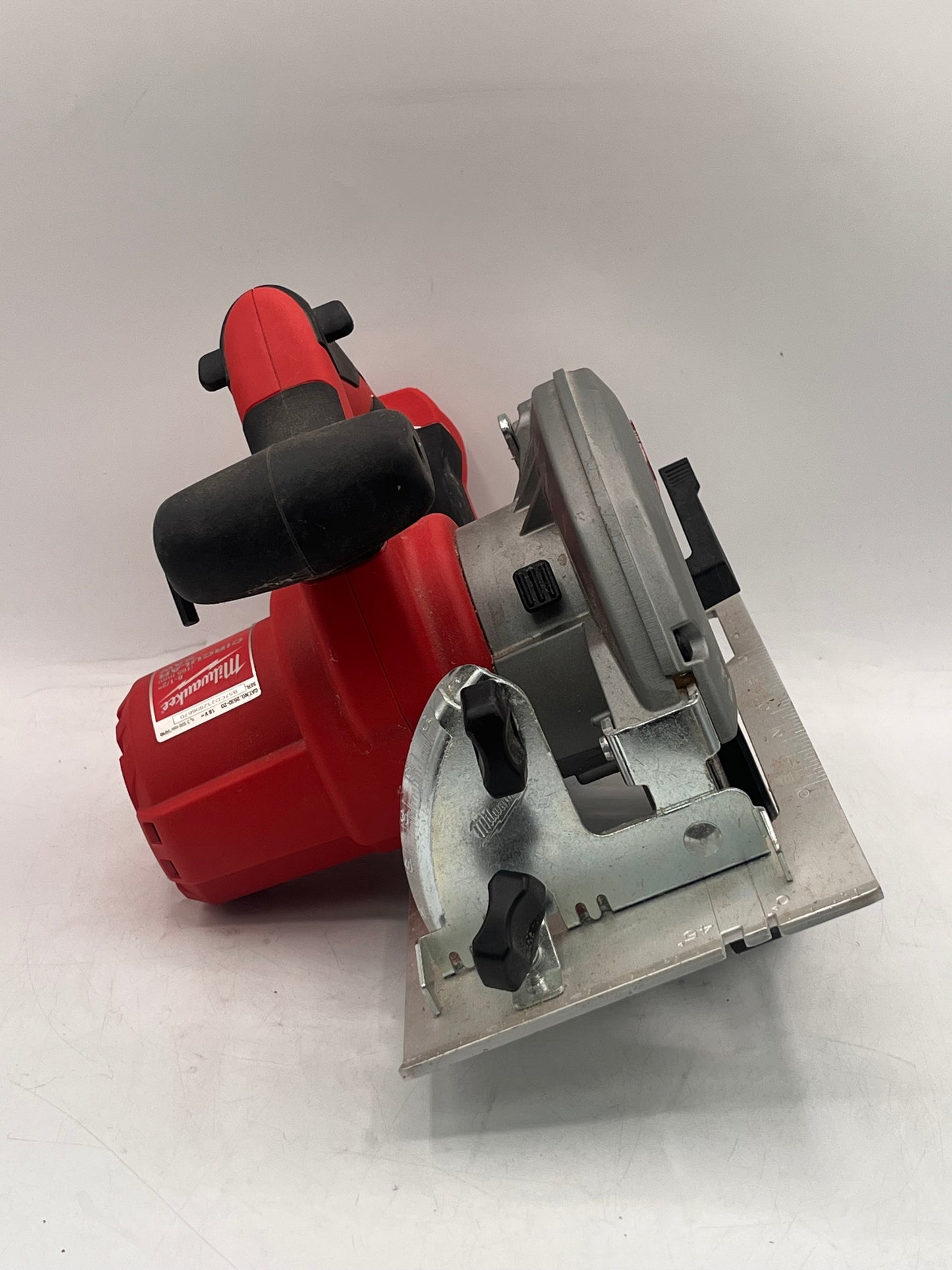 Milwaukee 2630-20 M18 18-Volt Lithium-Ion 6-1/2" Cordless Circular Saw