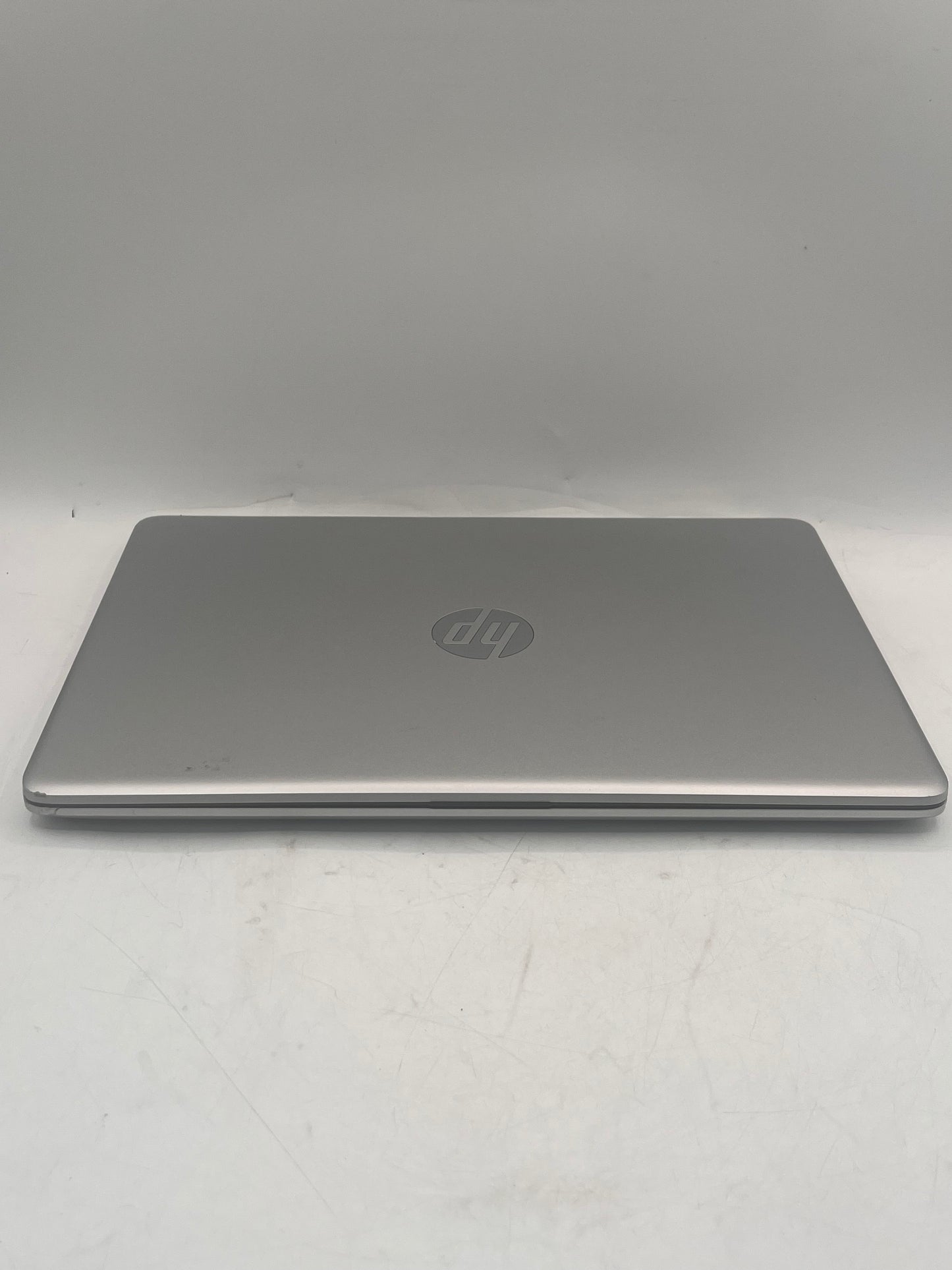 HP 14-CF2733WM 14" Laptop Intel Celeron 4GB RAM 64GB Silver NO OS