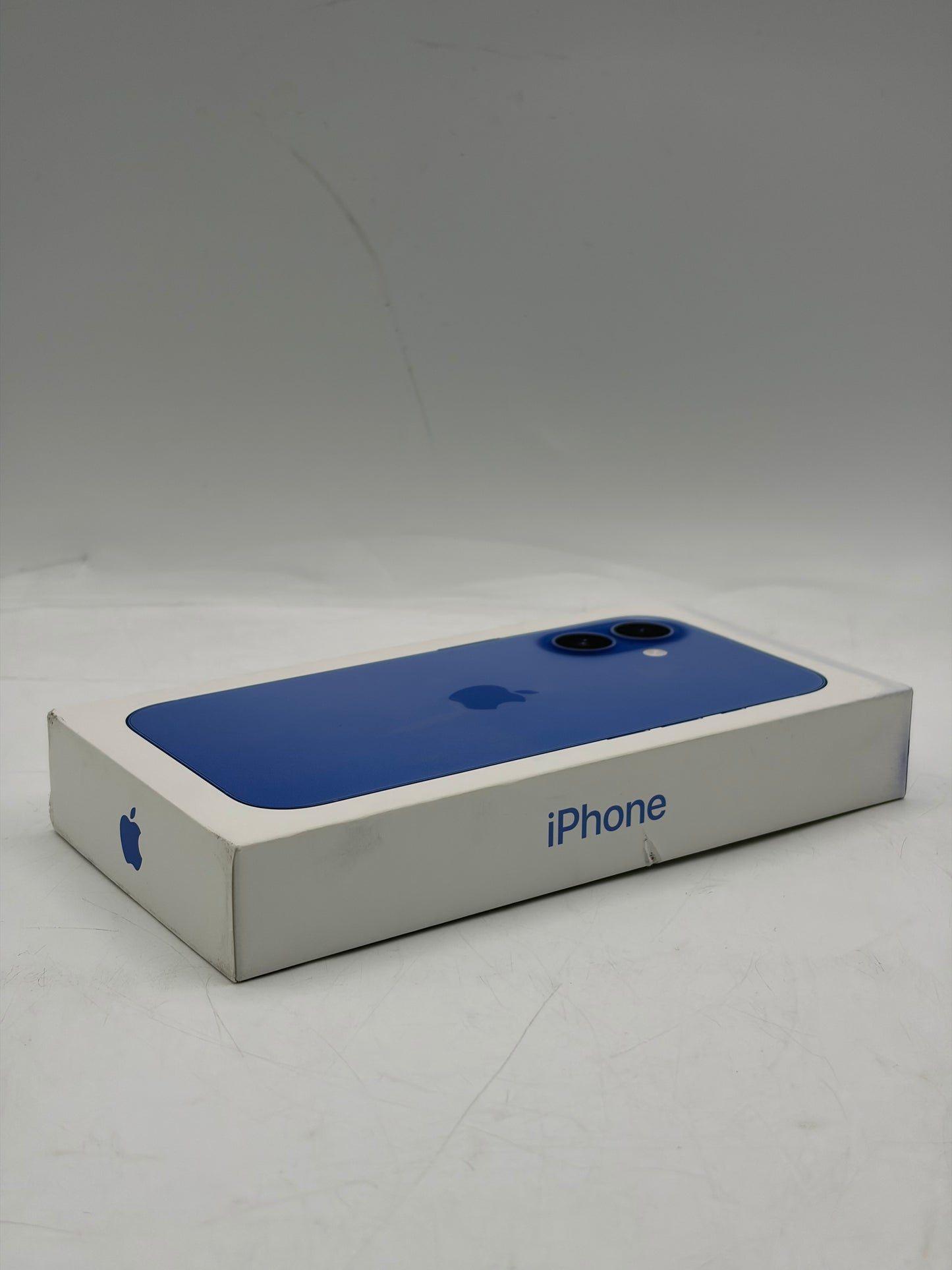 Unlocked Apple iPhone 16 128GB Ultramarine A3081 MYDC3LL/A BRAND NEW!