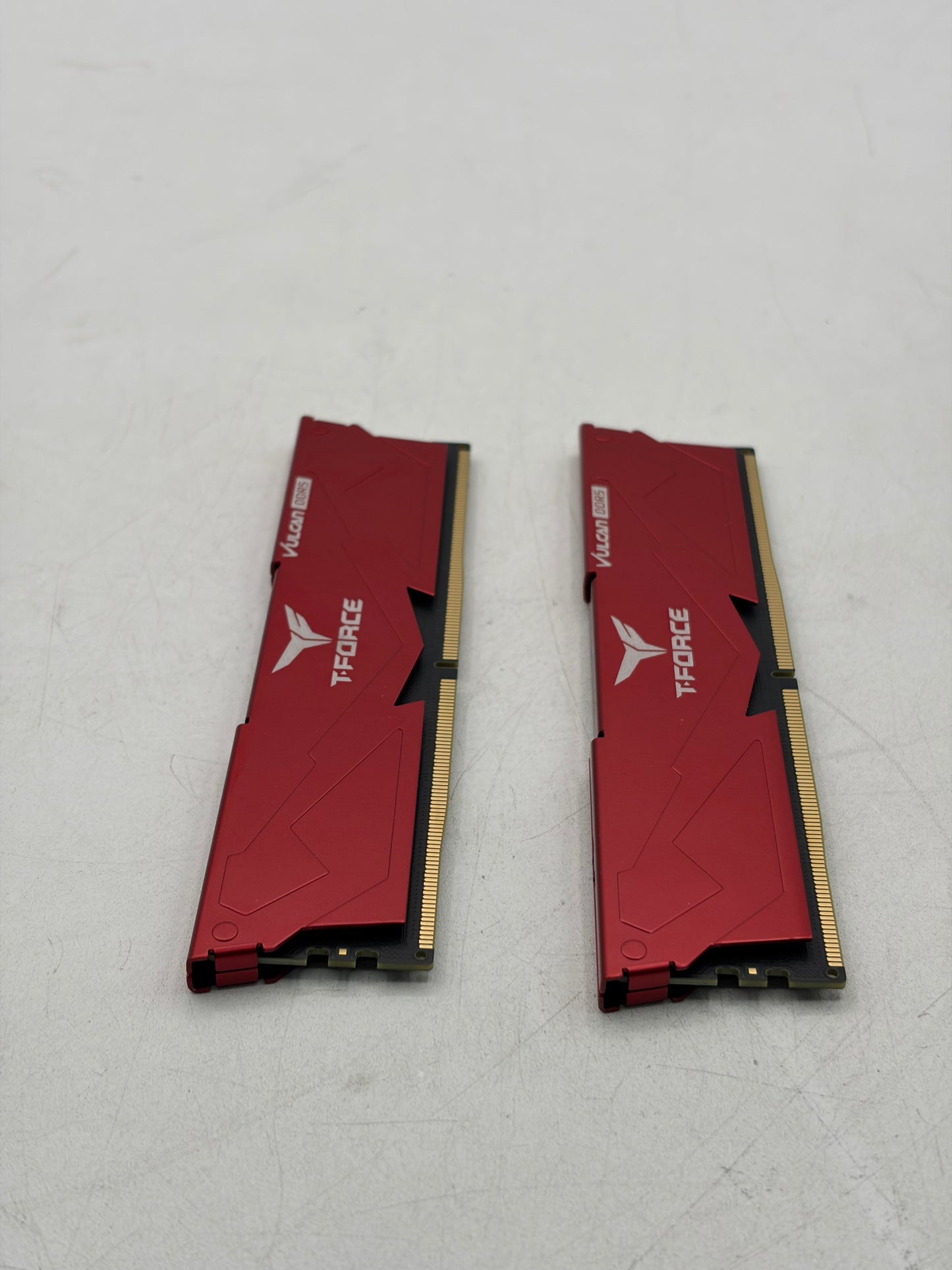 TEAMGROUP T-Force Vulcan DDR5 32GB (2x16GB) 5200MHz PC5-41600 Desktop Memory