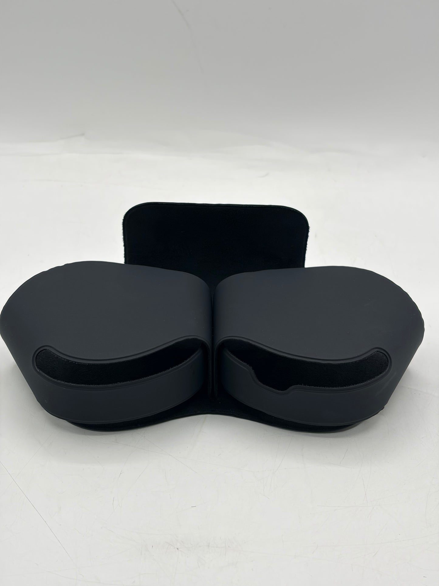 2024 Apple AirPods Max Midnight A3184 MWW43AM/A Over the Ear Headphones