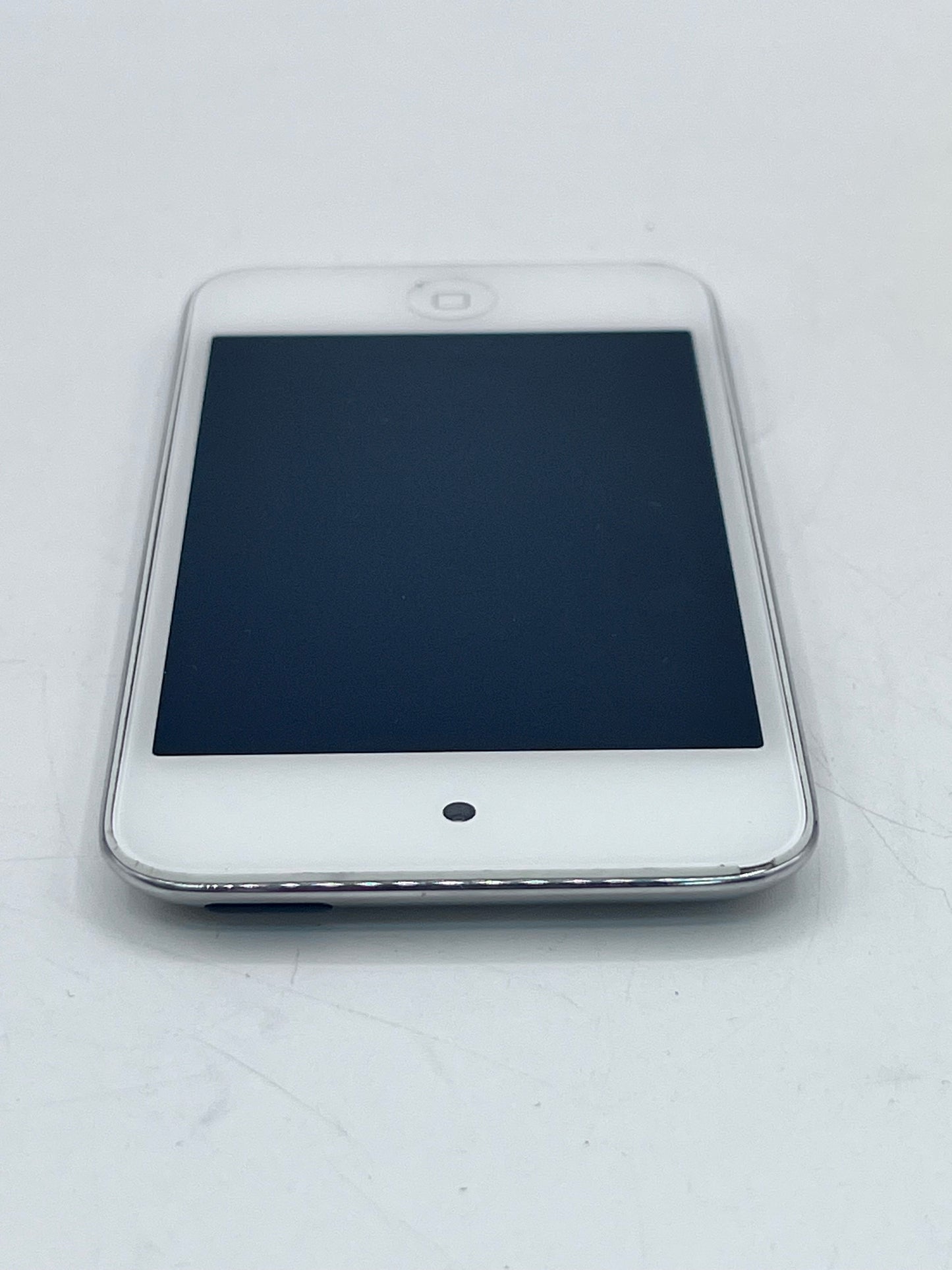 Apple iPod A1367 MP3 Player 13.7GB White