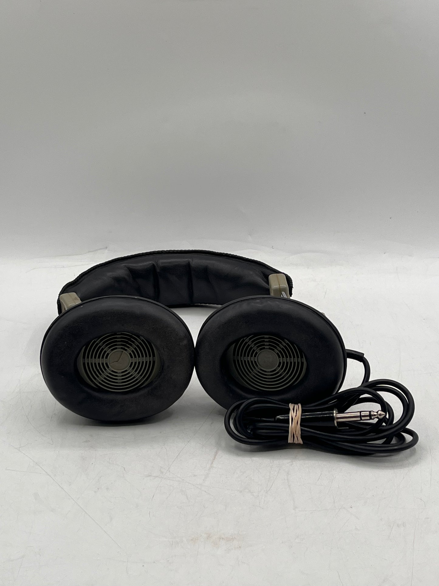 NOVA Headphones NOVA 16 Ear-Cup 8Ohm L-R Balance Black
