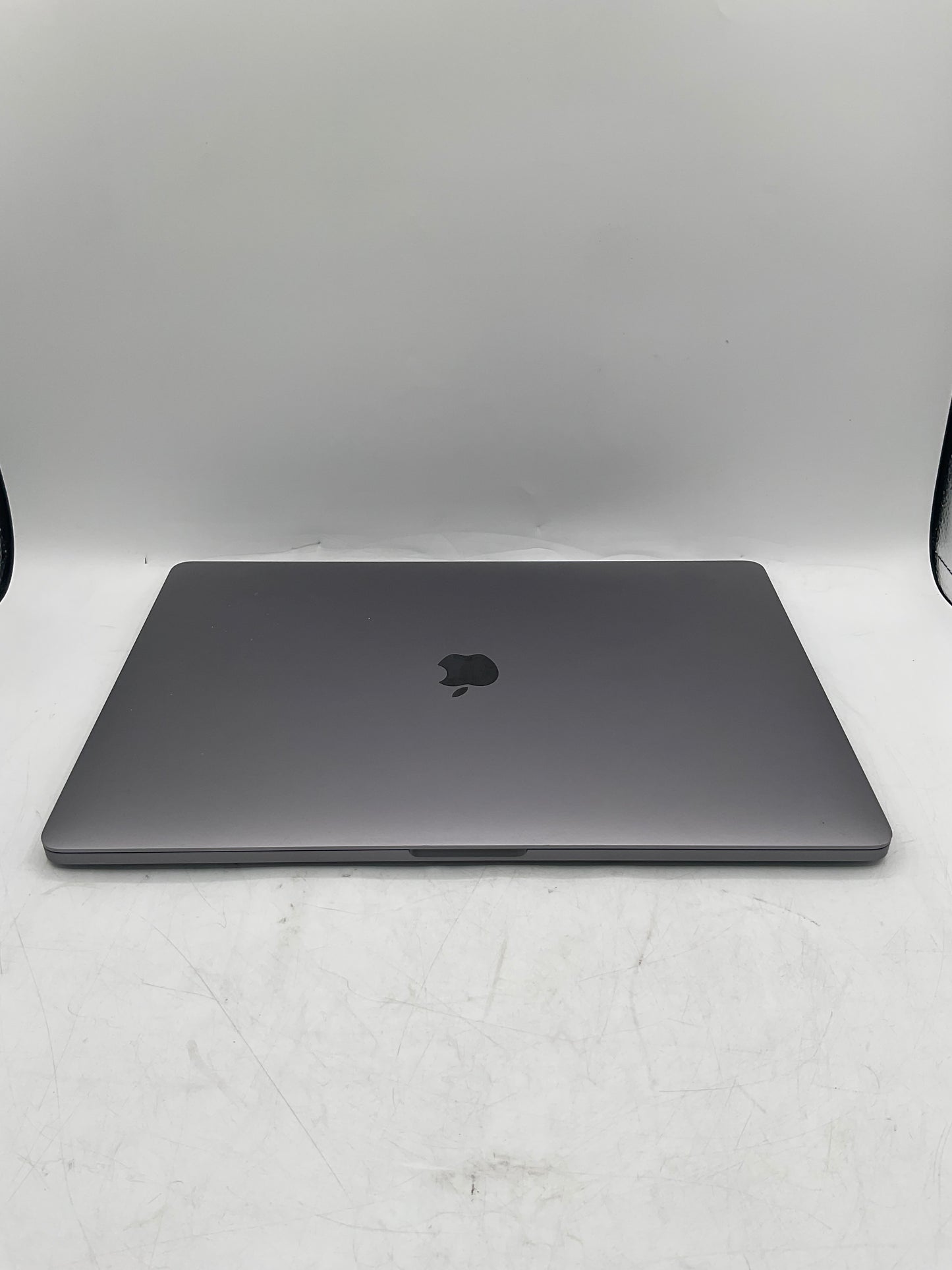 2019 Apple MacBook Pro 16" A2141 2.3GHz Core i9 16GB RAM 512GB SSD Silver