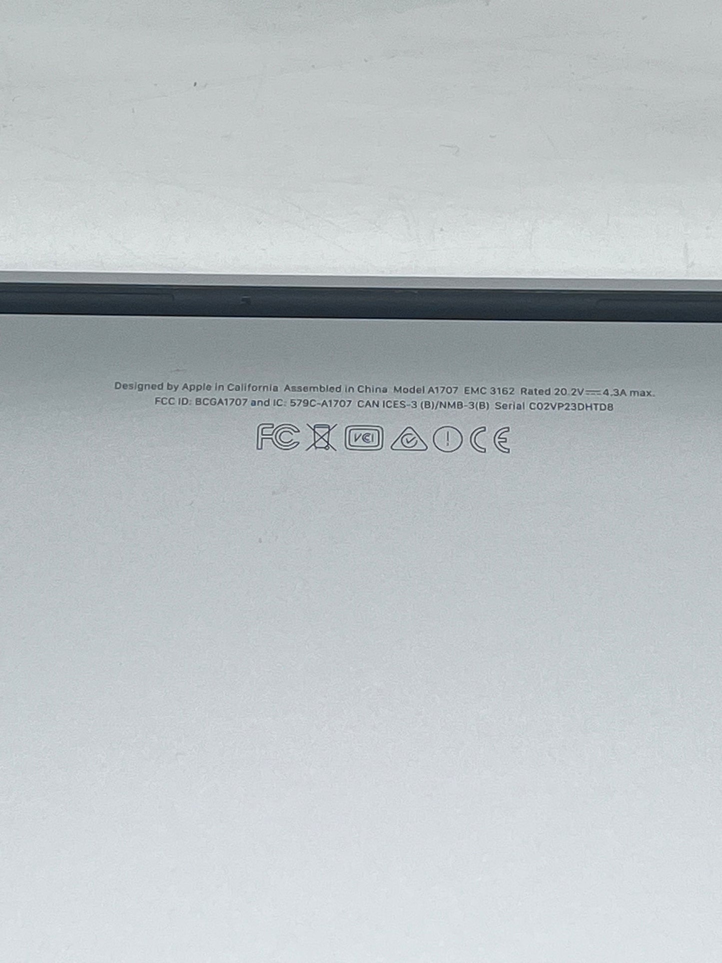Apple MacBook Pro 15" A1707 2017 Core i7 16GB RAM 500GB Silver