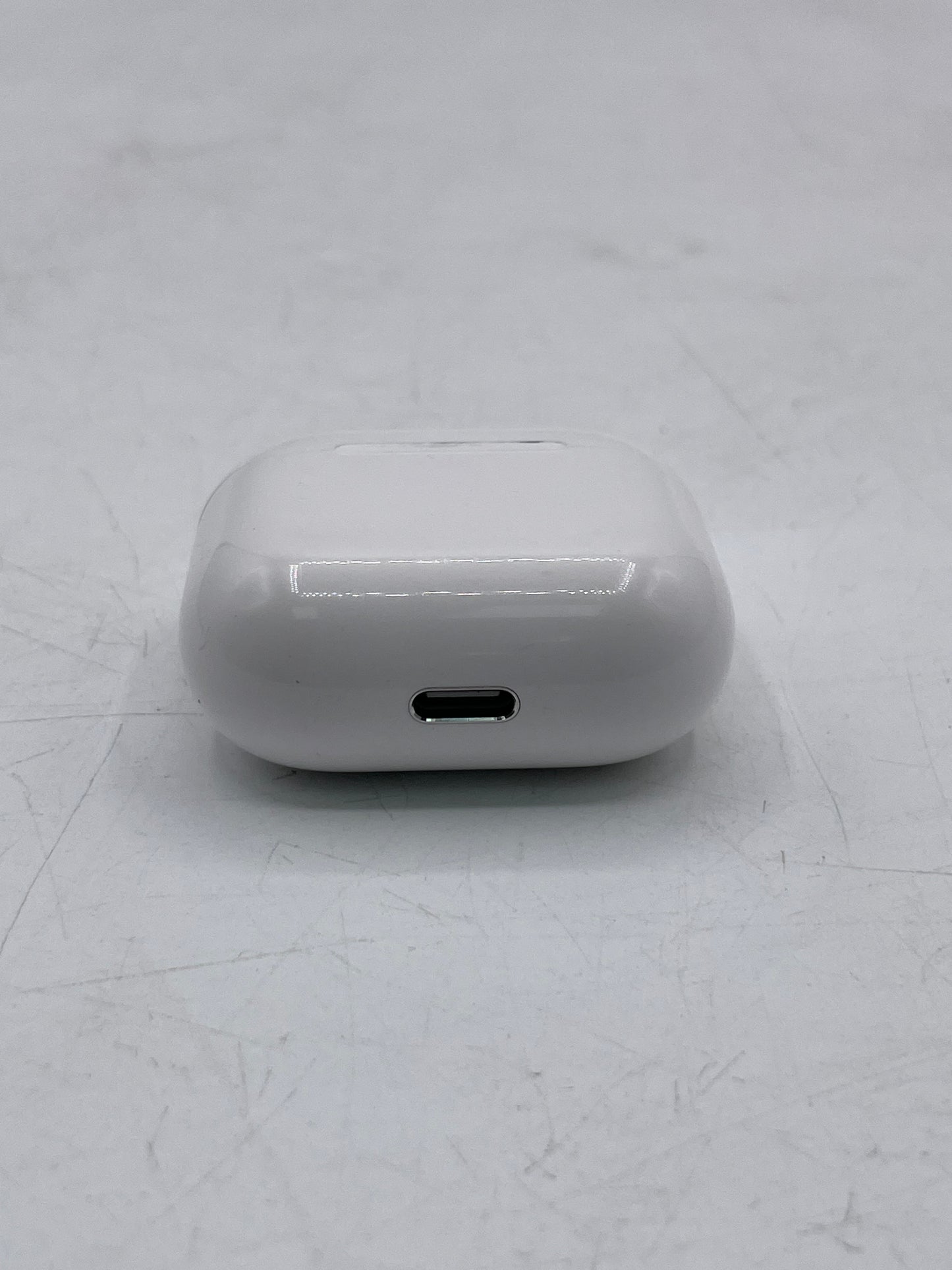 Apple Airpods 4th Gen Complete Set - Used - With Carrying Case