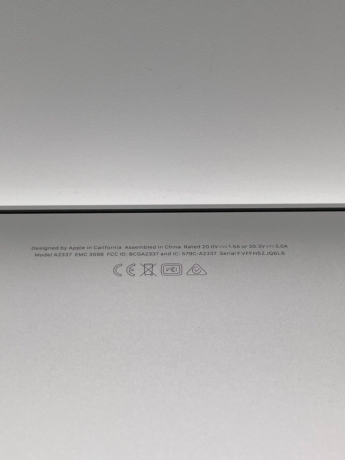 2020 Apple MacBook Air 13.3" M1 7C 8GB 128GB A2337 REMOTELY MANAGED 71 CC