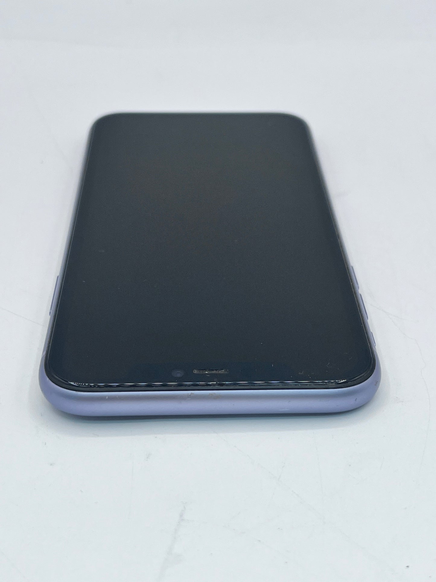 Unlocked Apple iPhone 11 A2111 NWKR2LL/A 64GB Smartphone - Purple READ