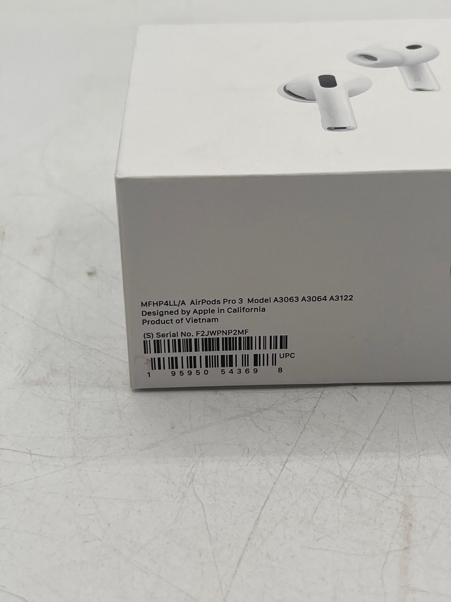 Apple AirPods Pro (3rd Gen) Complete Set A3063 A3064 A3065 A3122 (2025) - White