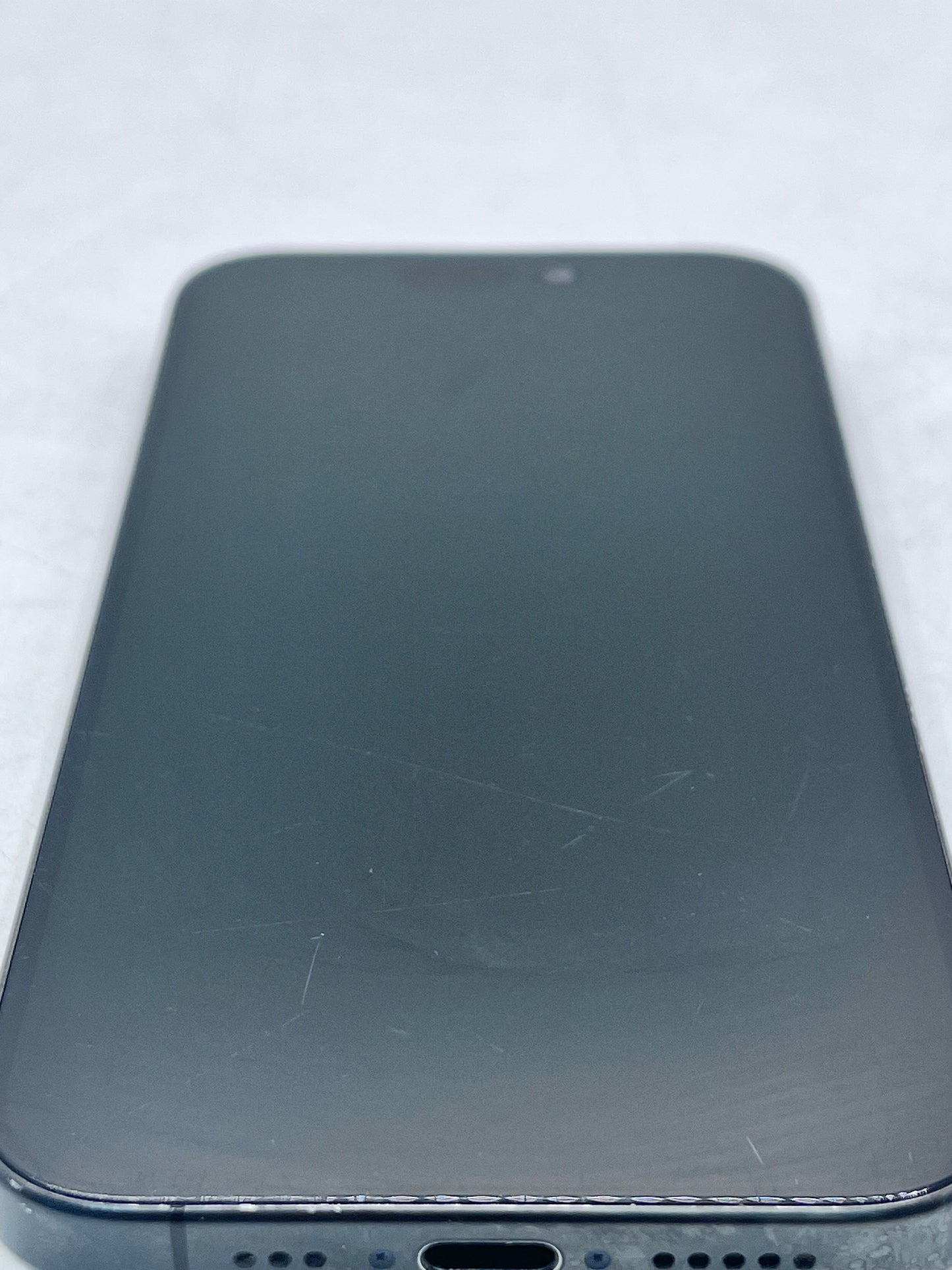 Unlocked Apple iPhone 15 Pro 256GB A2848 MTQR3LL/A Black Titanium