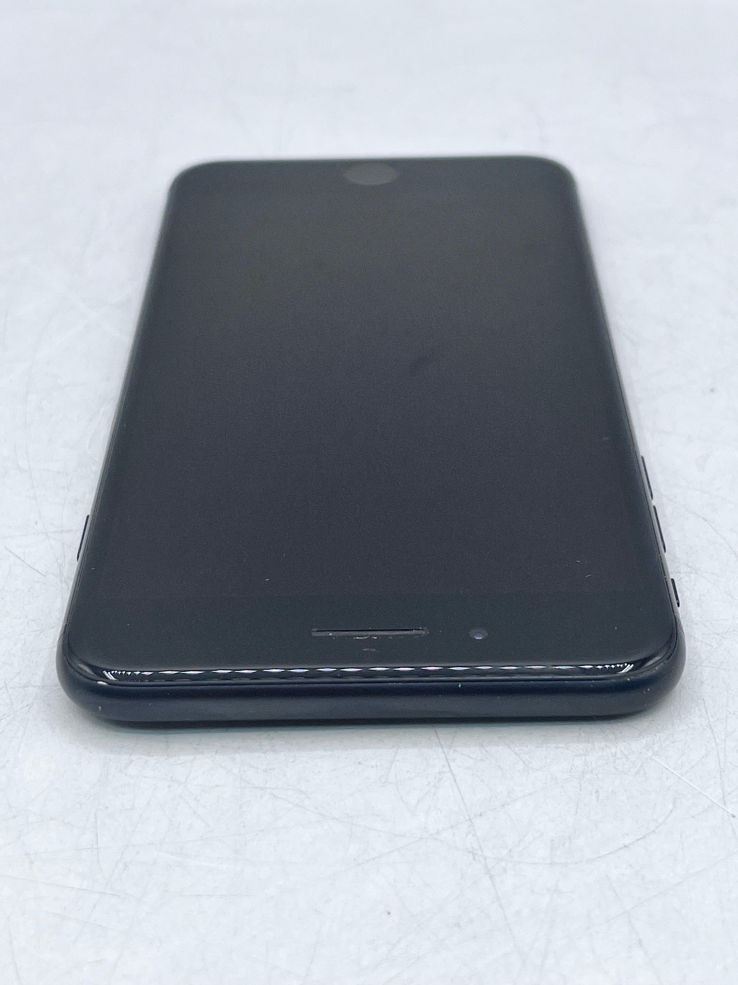Unlocked Apple iPhone 7 Plus A1661 MNR52LL/A 3 GB 32GB - Jet Black