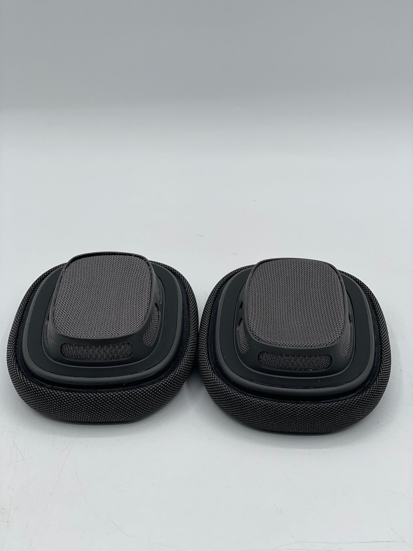 Apple AirPods Max Wireless Over-Ear Headphone Space Grey A2096