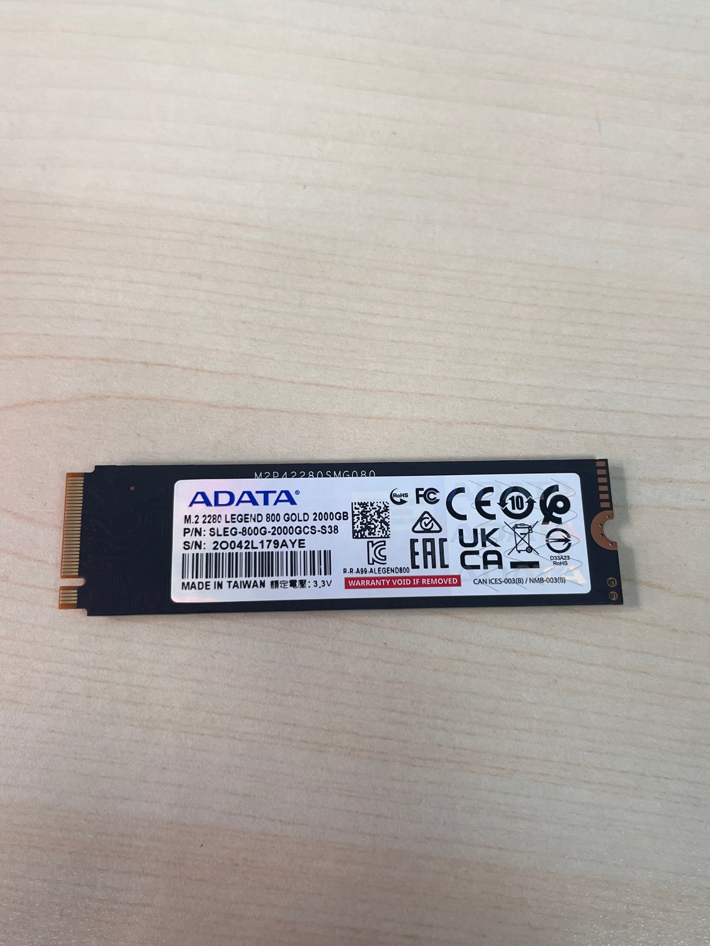ADATA LEGEND 800 GOLD 2TB NVMe M.2 2280 Internal SSD Heatsink SLEG-800G