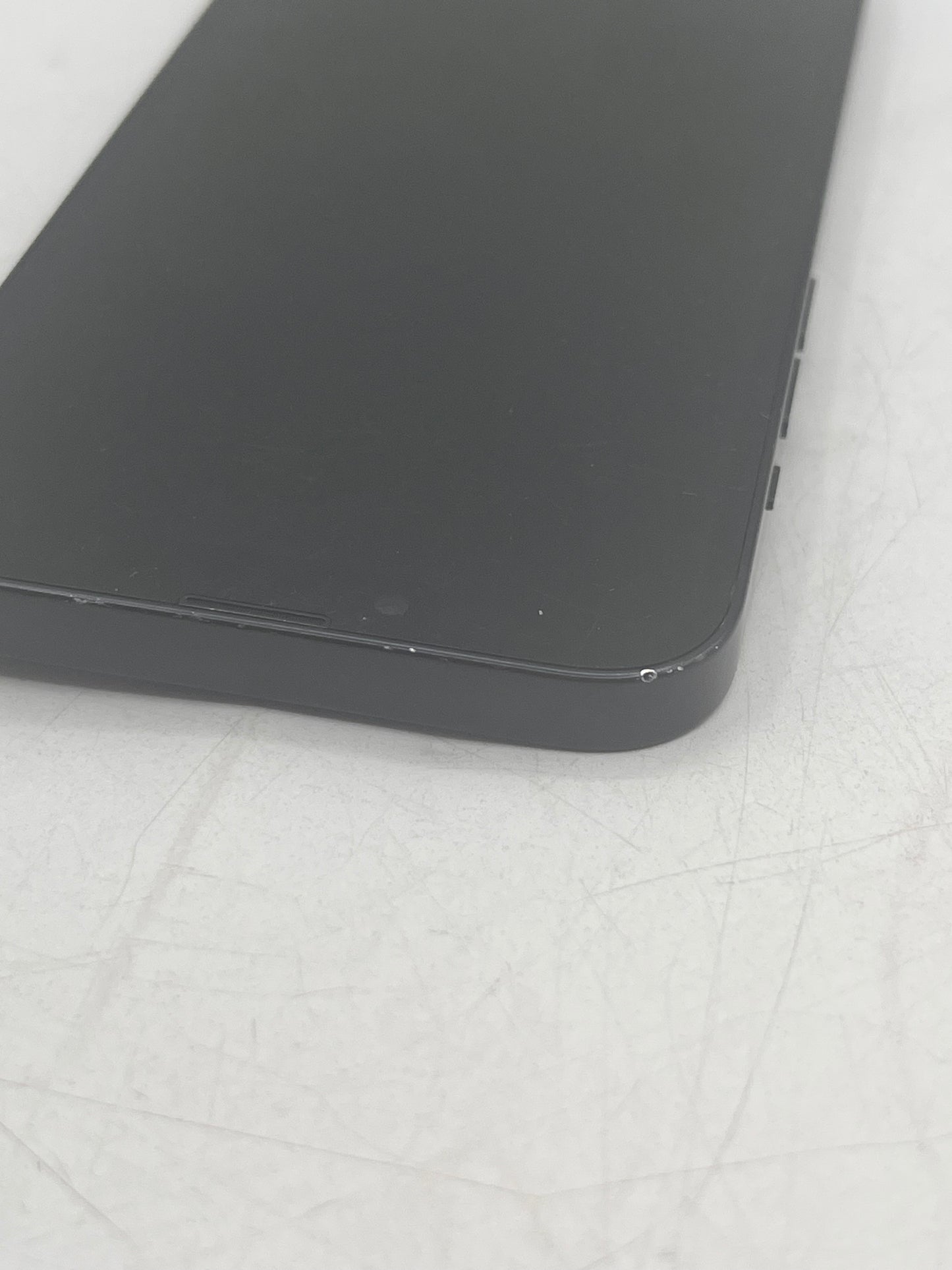 Unlocked Apple iPhone 13 A2482 MLML3LL/A 128GB Black READ