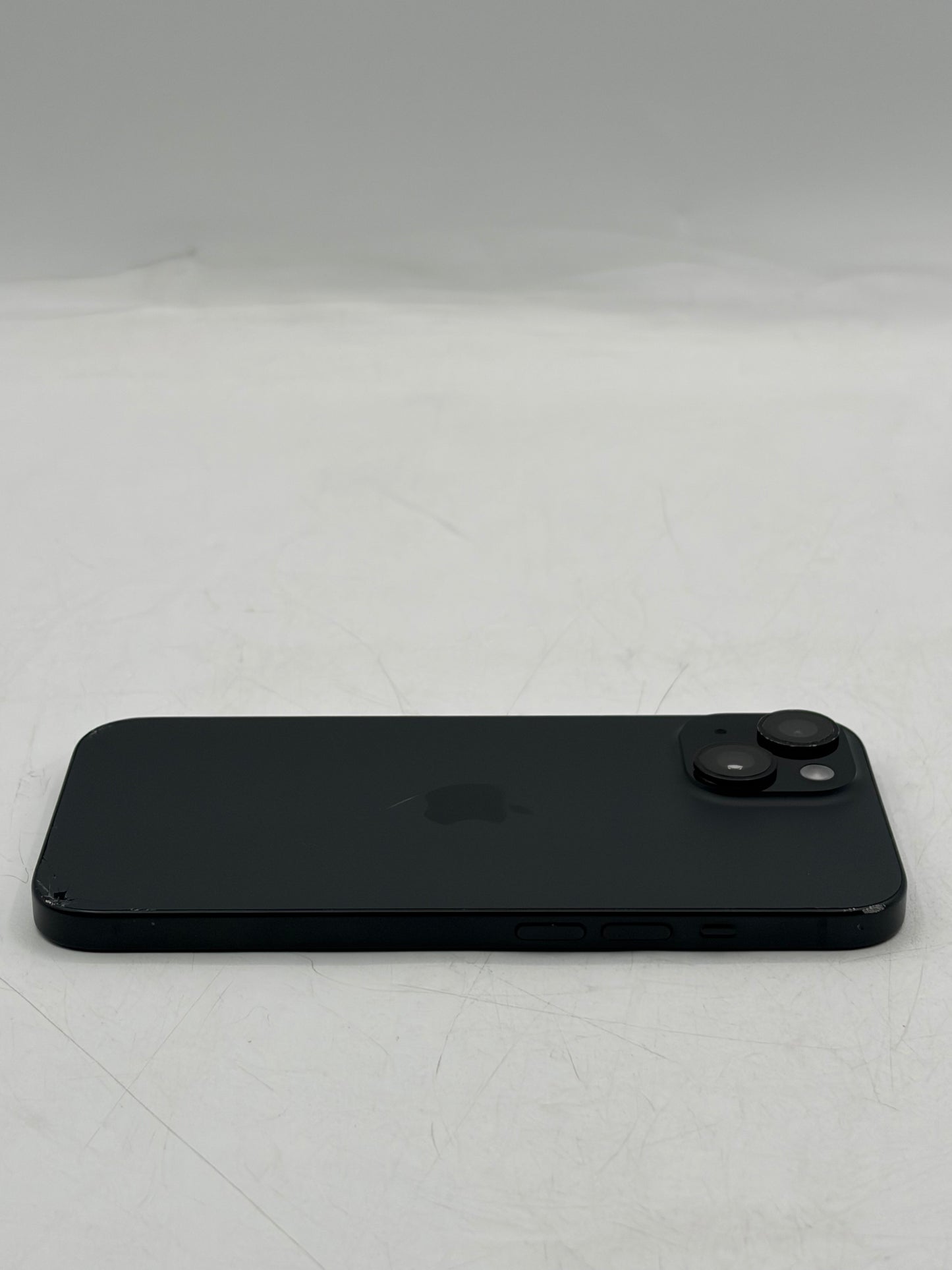 Unlocked Apple iPhone 15 128GB A2846 MTLV3LL/A - Black 88% BH