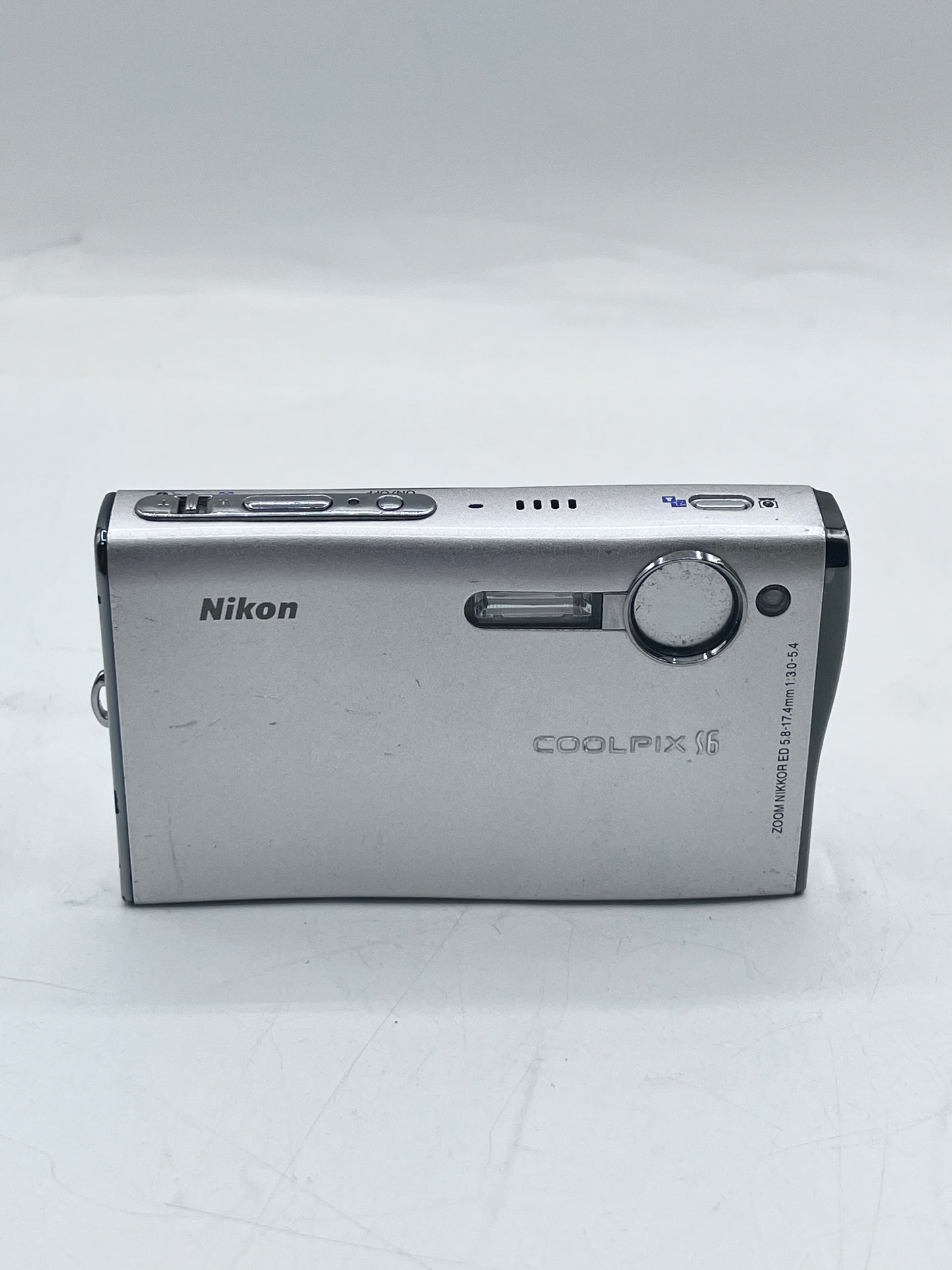 Nikon Coolpix S6 Digital Camera Silver Untested