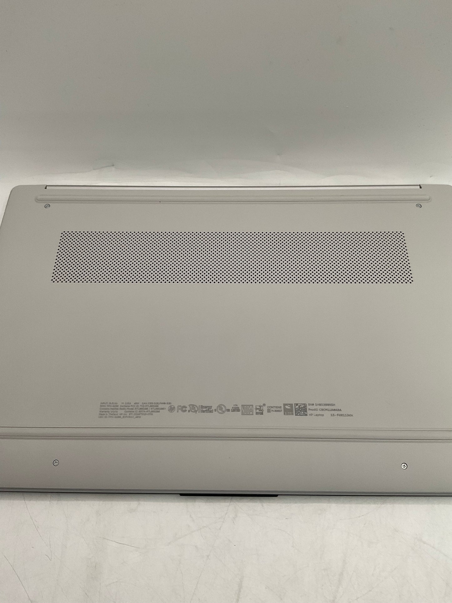 HP 15-fd0213nr 15" Laptop Core i3 8GB 256GB Silver NO OS