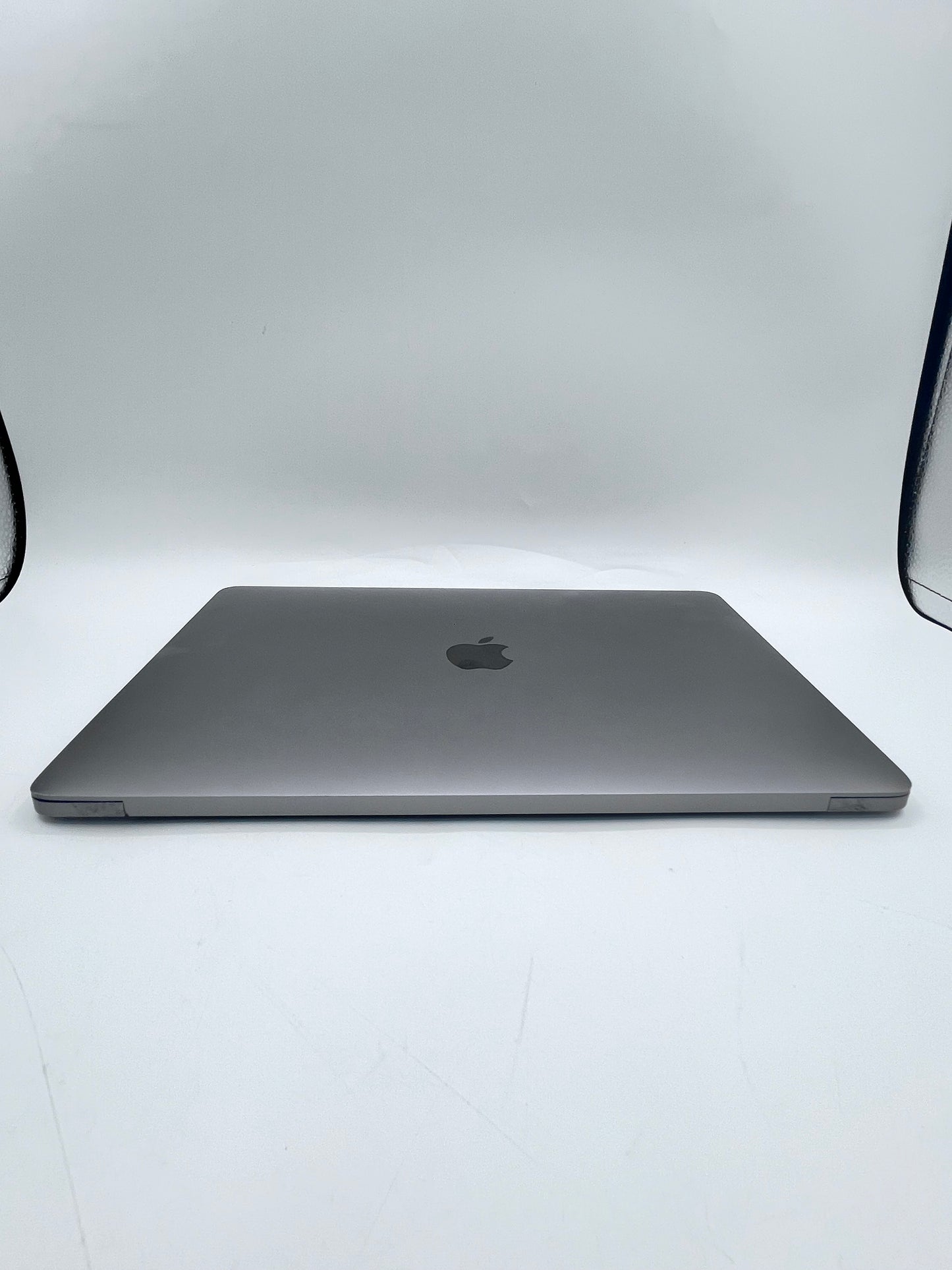 Apple MacBook Pro 13" A1989 128GB 8GB 2018 - Space Gray