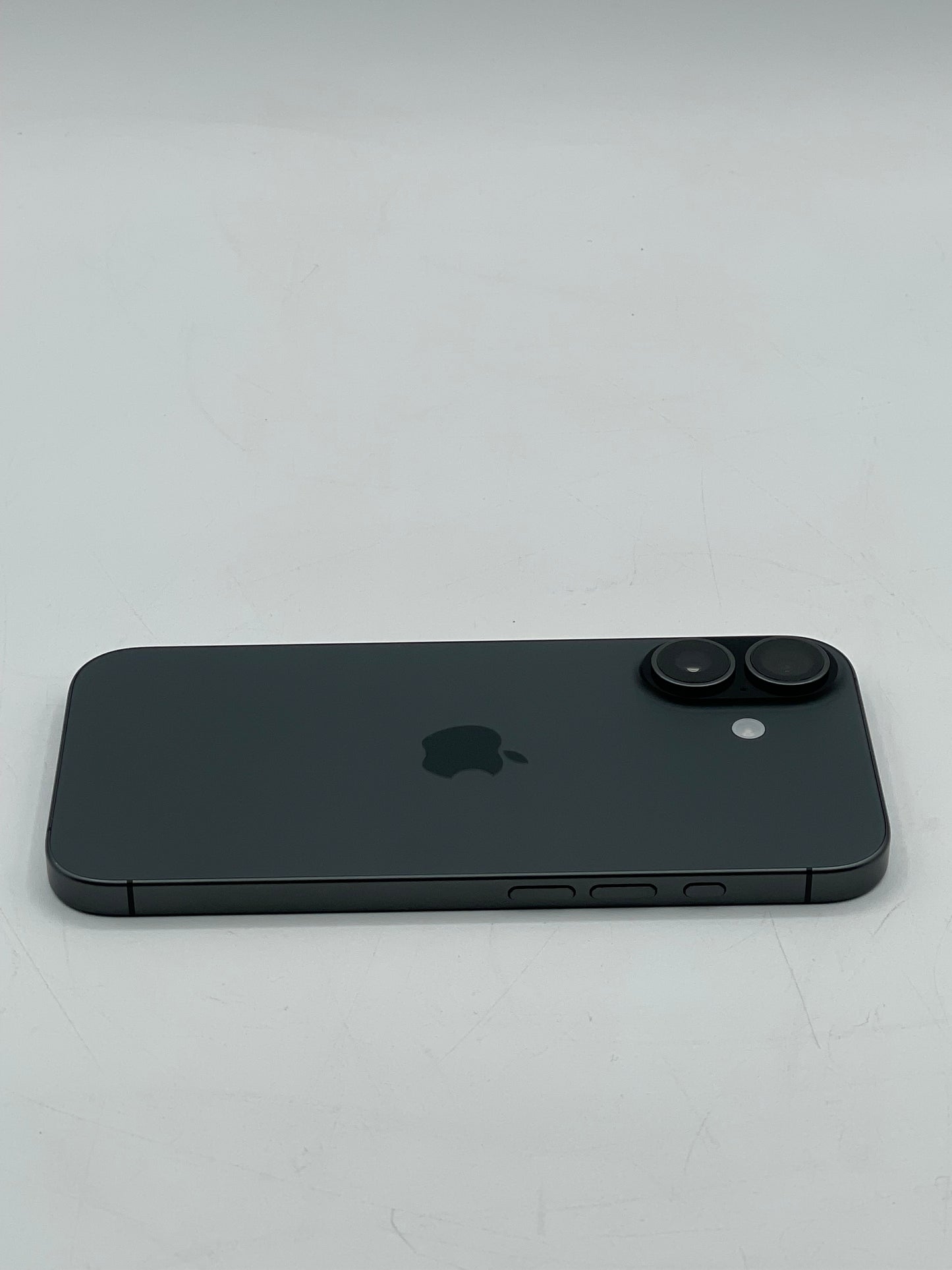 Unlocked Apple iPhone 17 6.3" 256GB - A3258 MG464LL/A 100% Battery Health Black