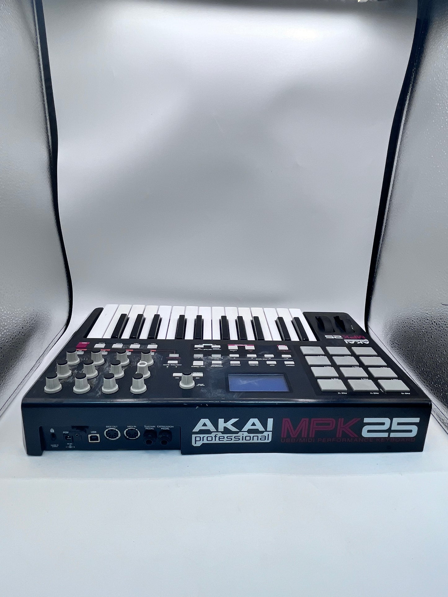 AKAI MPK 25 Professional USB Midi Keyboard - Black