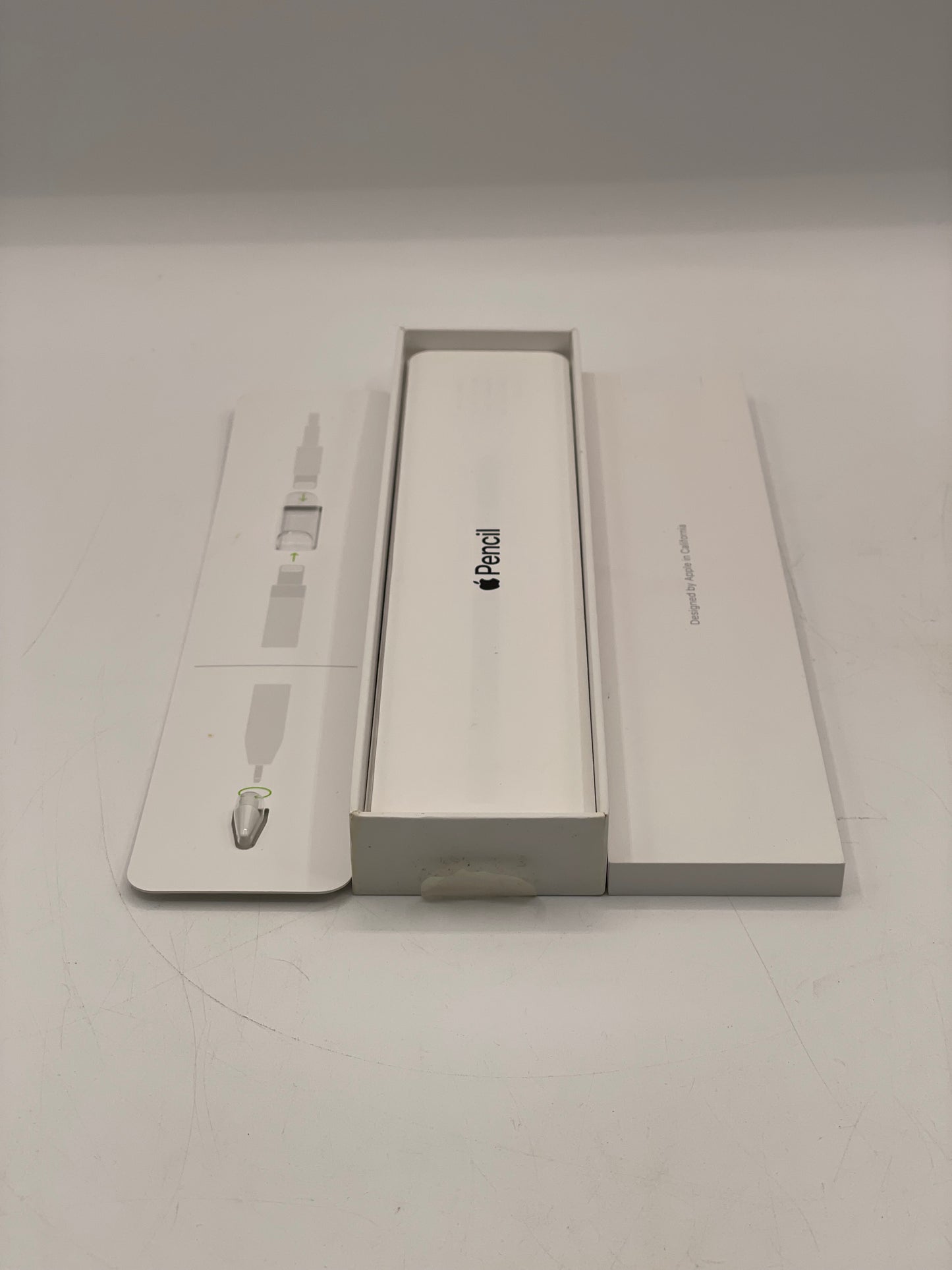 Apple iPad 6th Gen, 32GB, Wi-Fi with Apple Pencil