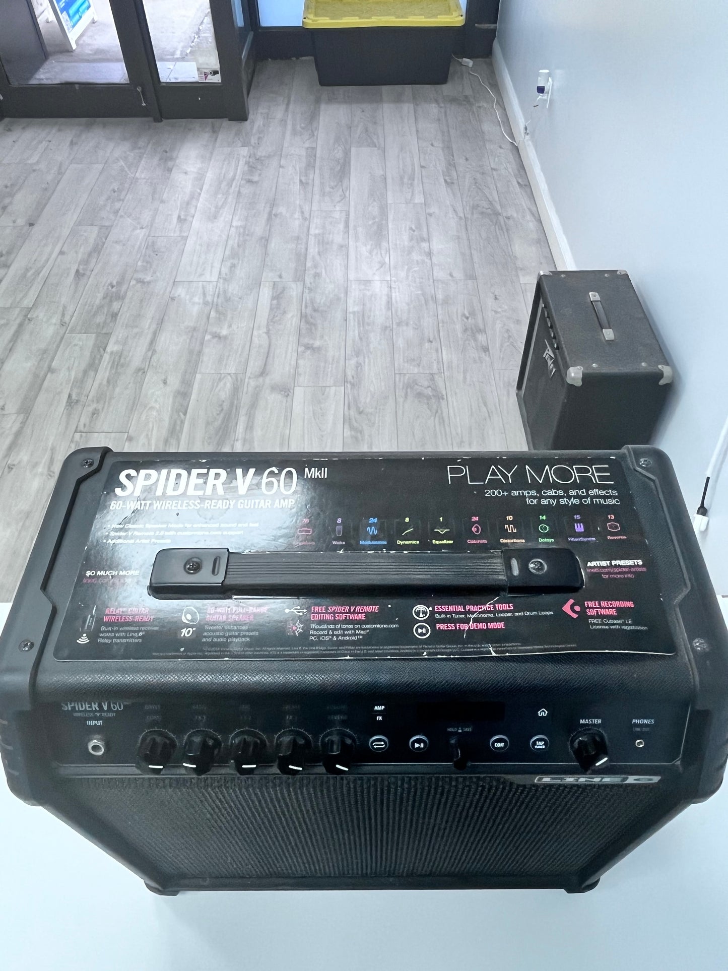 Spider V 60 mkII 60 Watt Modeling Amplifier w/Built-In Effects - Black