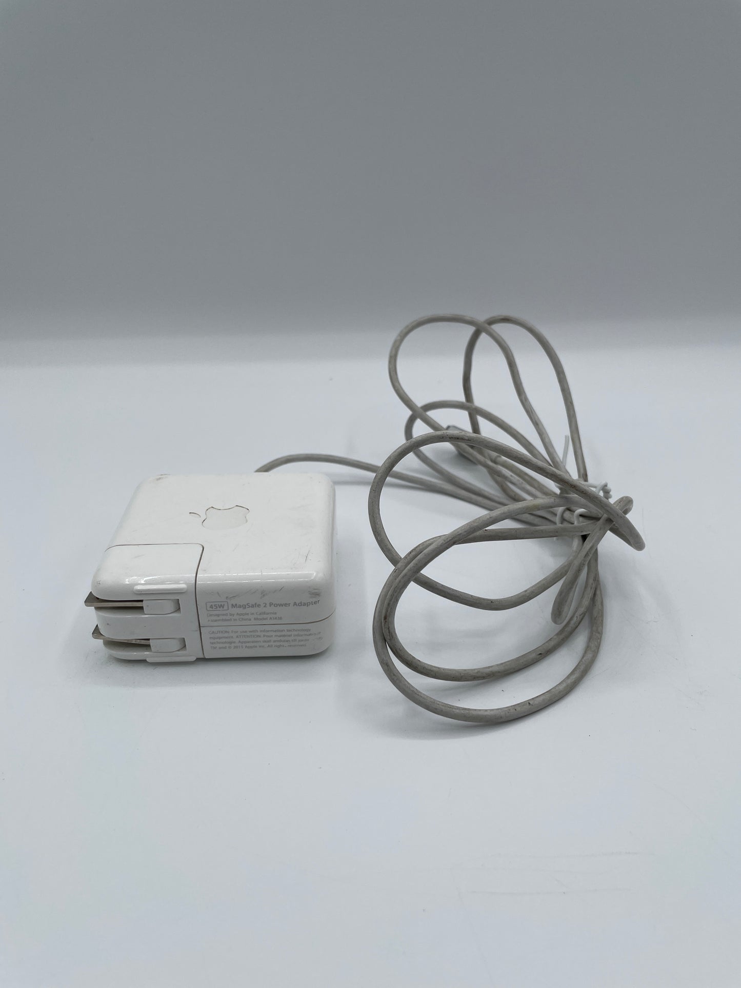 Apple MacBook Air 13" A1466 2015 - Silver, i5, 8GB RAM, 128GB SSD, Used