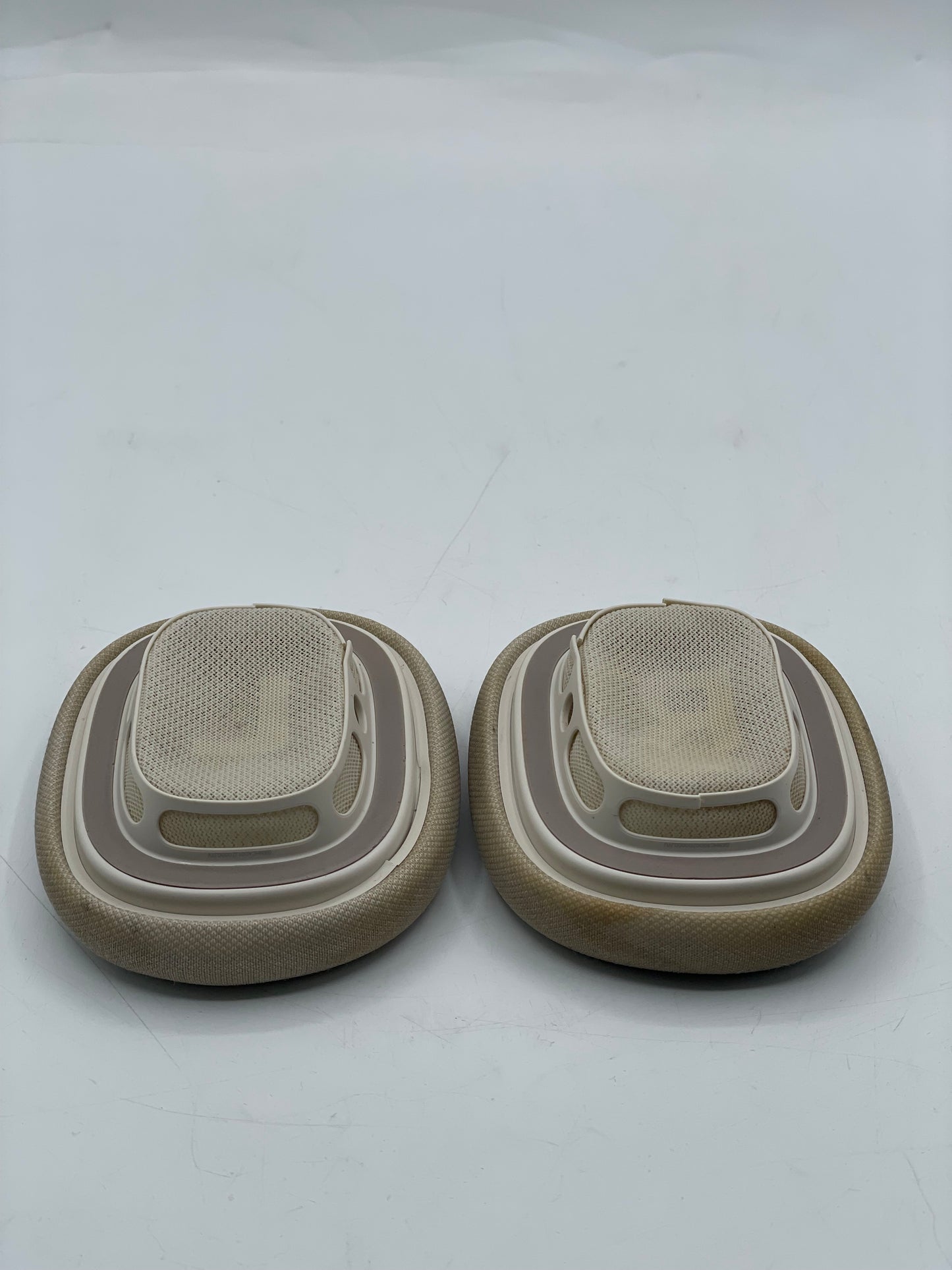 Apple AirPods Max Wireless Headphones A3184 MWW53AM/A USB-C - Starlight