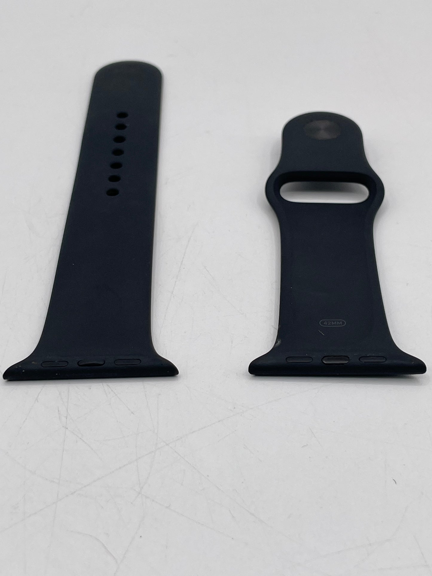 Apple Watch Series 5 40mm A2092 MWWQ2LL/A Space Gray Aluminium Case with Black Sport Band