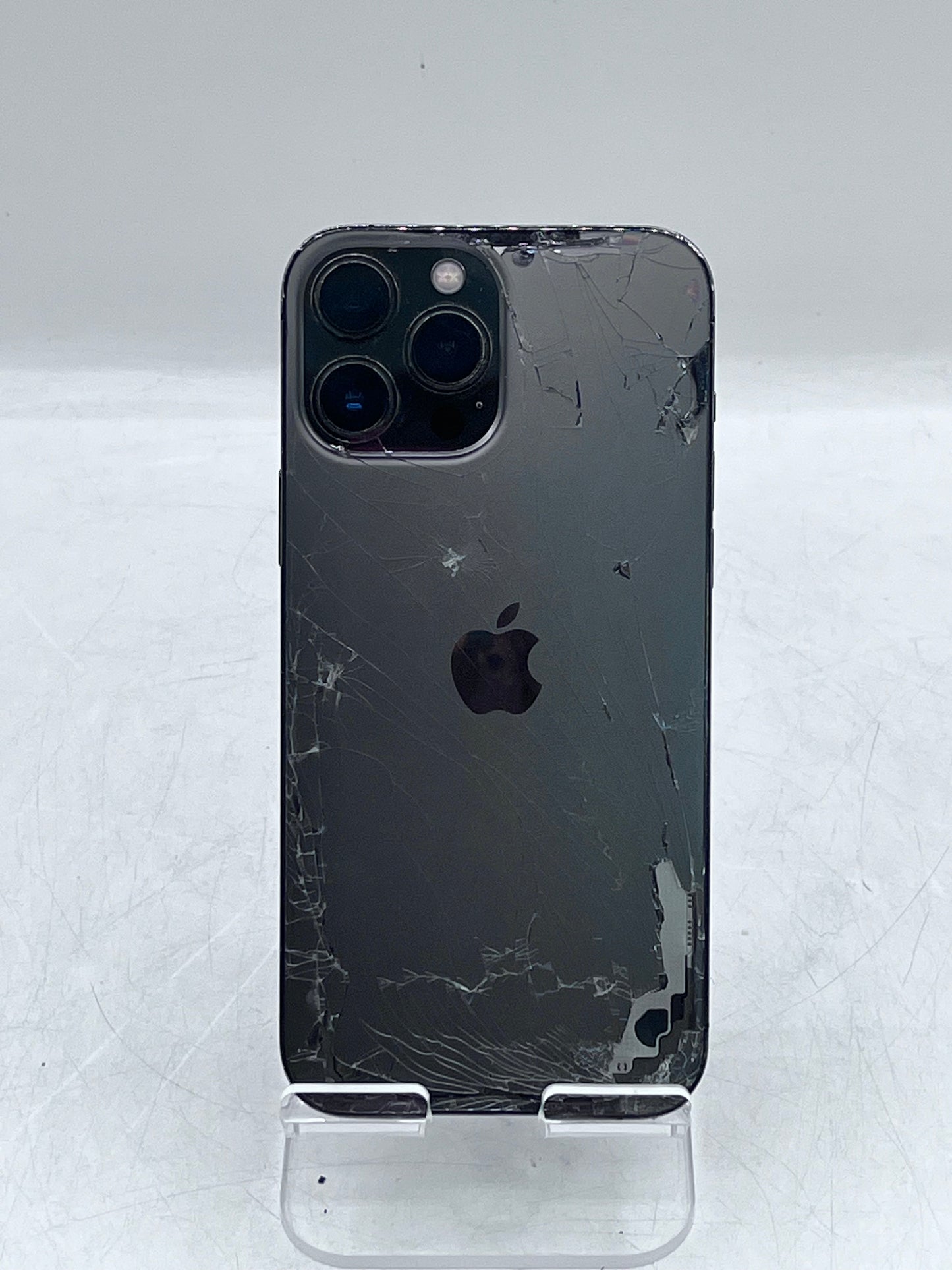 Apple iPhone 13 Pro Max A2484 NLF63LL/A 256GB Space Gray Unlocked Broken