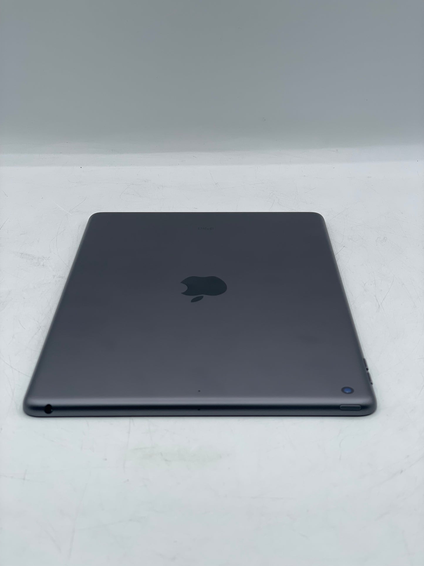 Apple iPad 9th Gen. 256GB A2602 MK2K3LL/A Wi-Fi 10.2 in - Space Gray - Excellent Condition