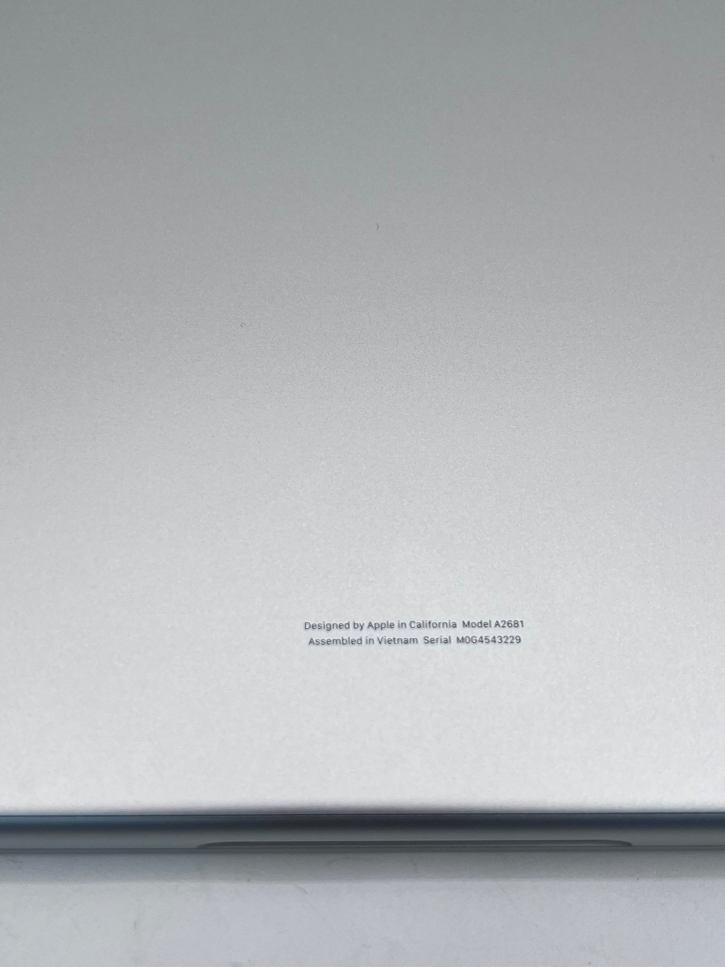 2022 Apple MacBook Air 13.3" 8C M2 8C GPU 8GB 256GB A2681 REMOTELY MANAGED