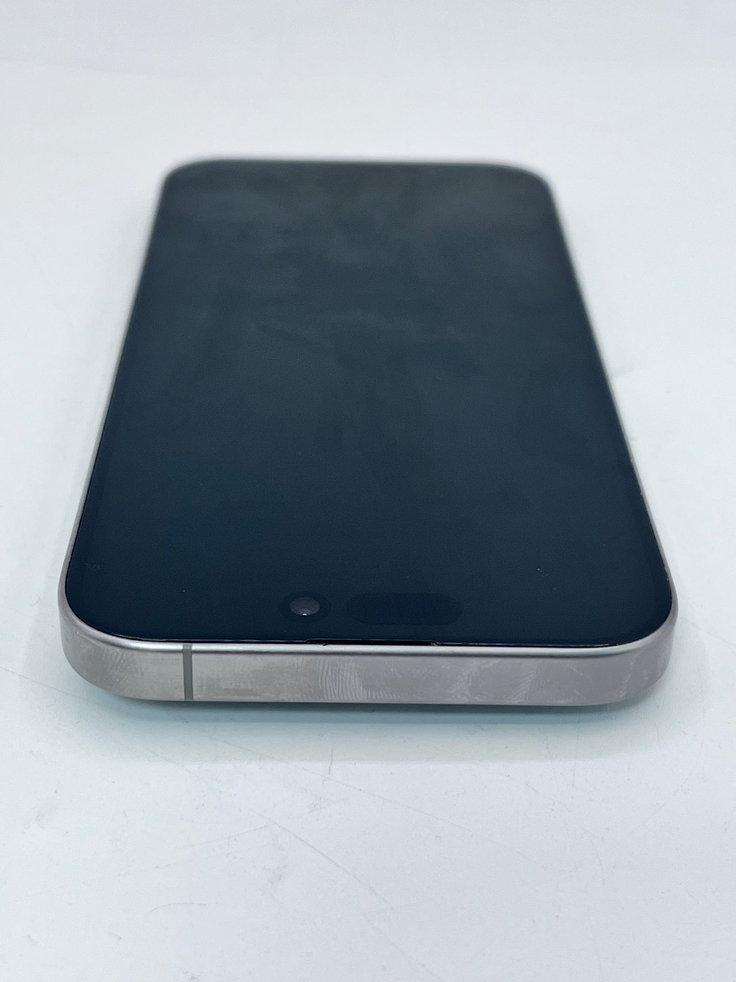 Unlocked Apple iPhone 15 Pro A2848 MTQU3LL/A 256GB - Space Gray READ
