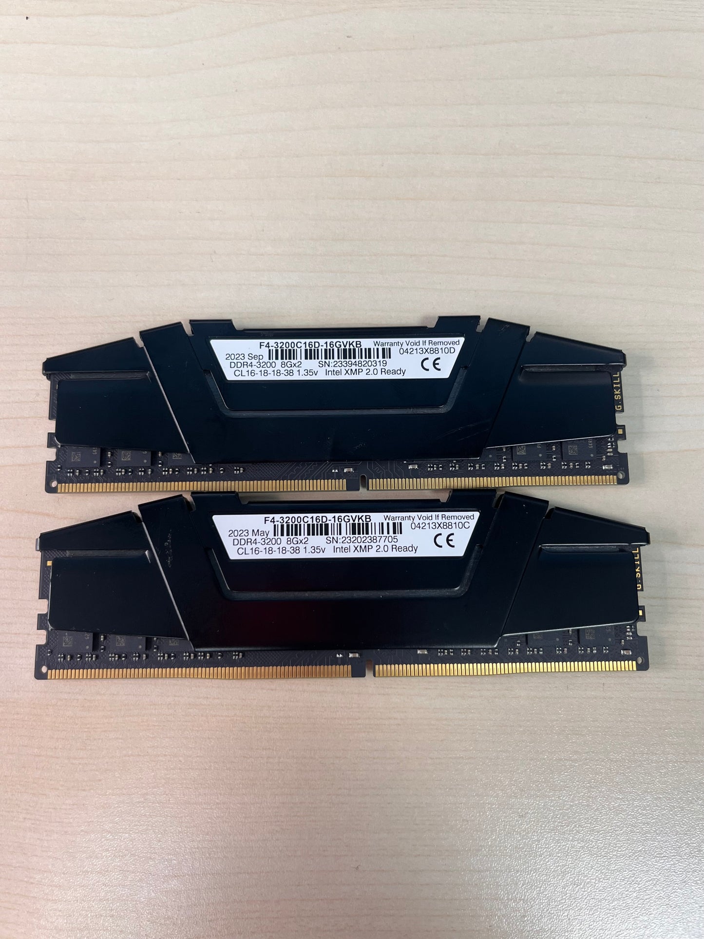 G.SKILL Ripjaws V 16GB (2x8GB) DDR4-3200 Desktop Memory Kit - Black