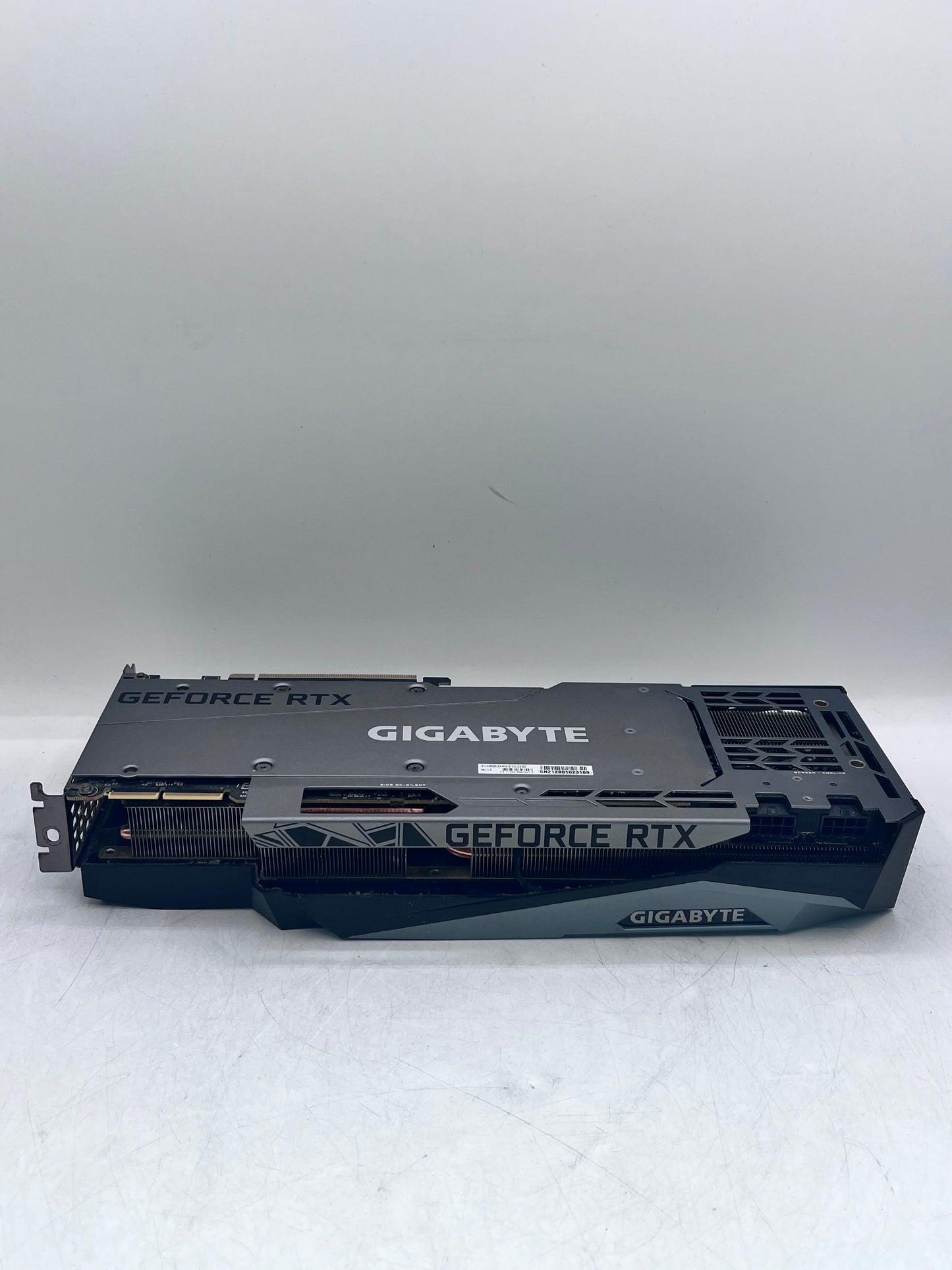 GIGABYTE GeForce RTX 3090 GAMING OC 24GB READ