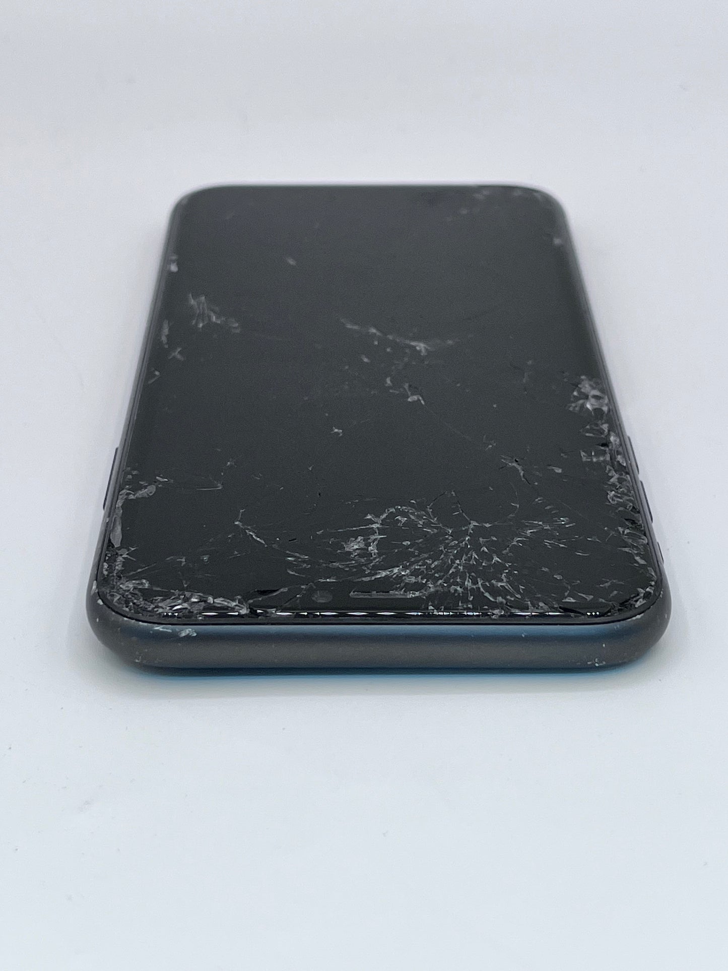 Apple iPhone 11 MWJE2LL/A A2111 64GB Unlocked - Black READ