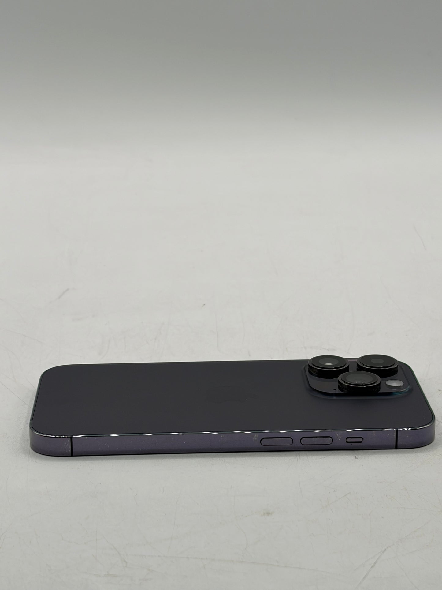 Unlocked Apple iPhone 14 Pro 256GB A2650 MQ1D3LL/A Purple 90% Battery Health