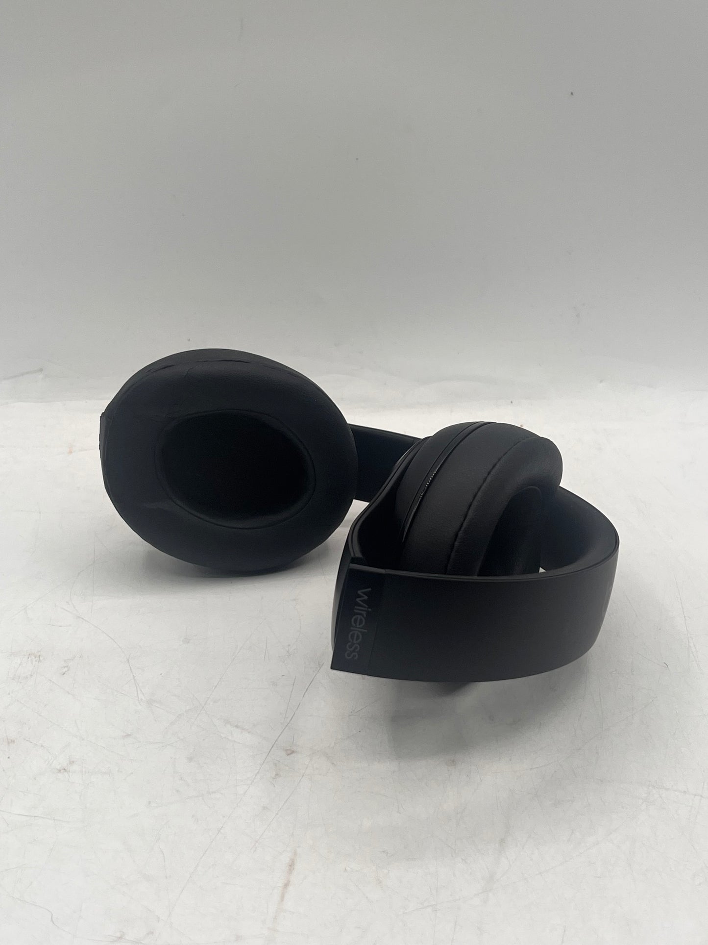 Beats Studio 3 Wireless Headphones B0501 - Black