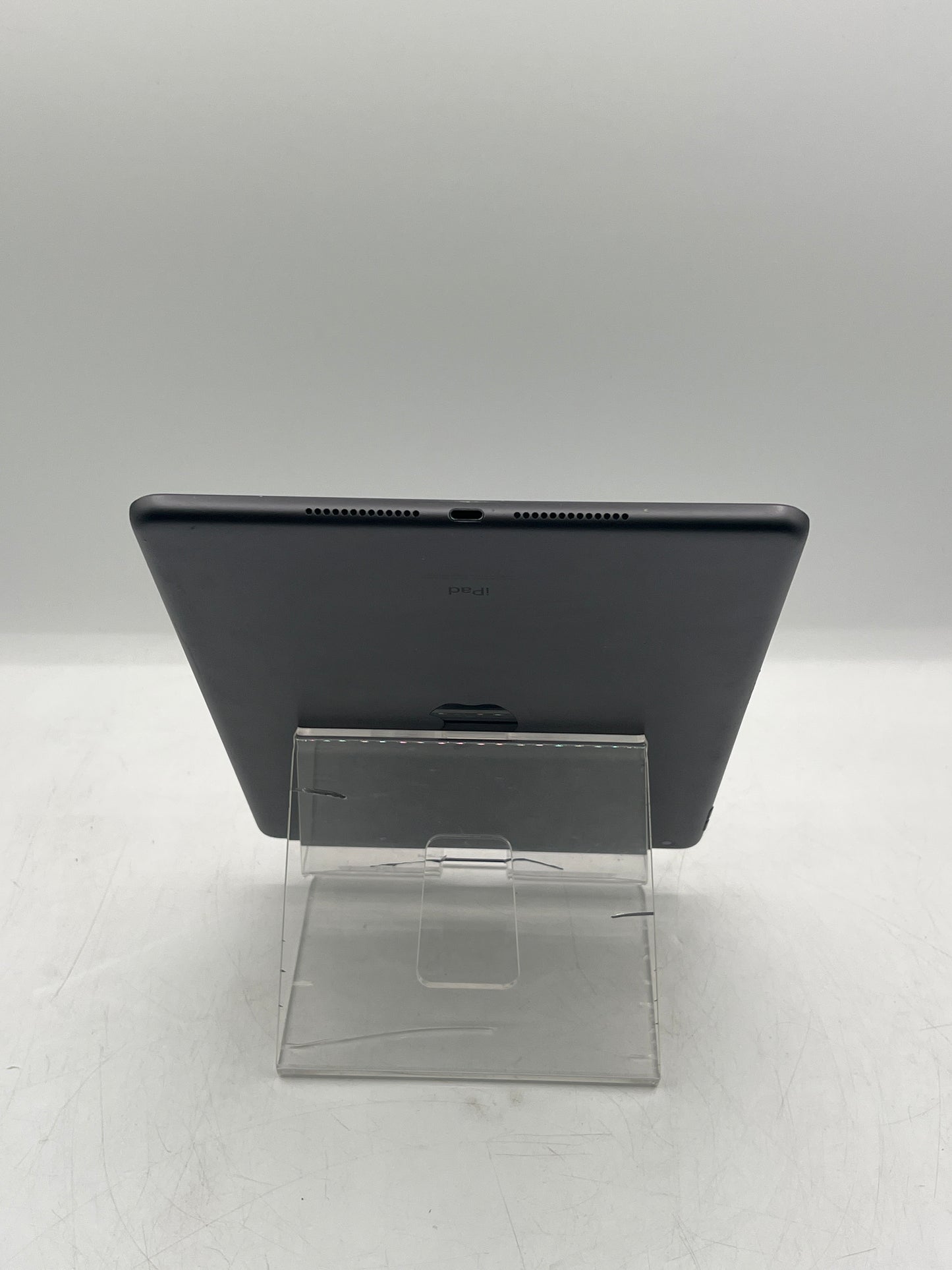 Broken WiFi Only Apple iPad 9th Gen 64GB MK2K3LL/A A2602 Cracked Screen
