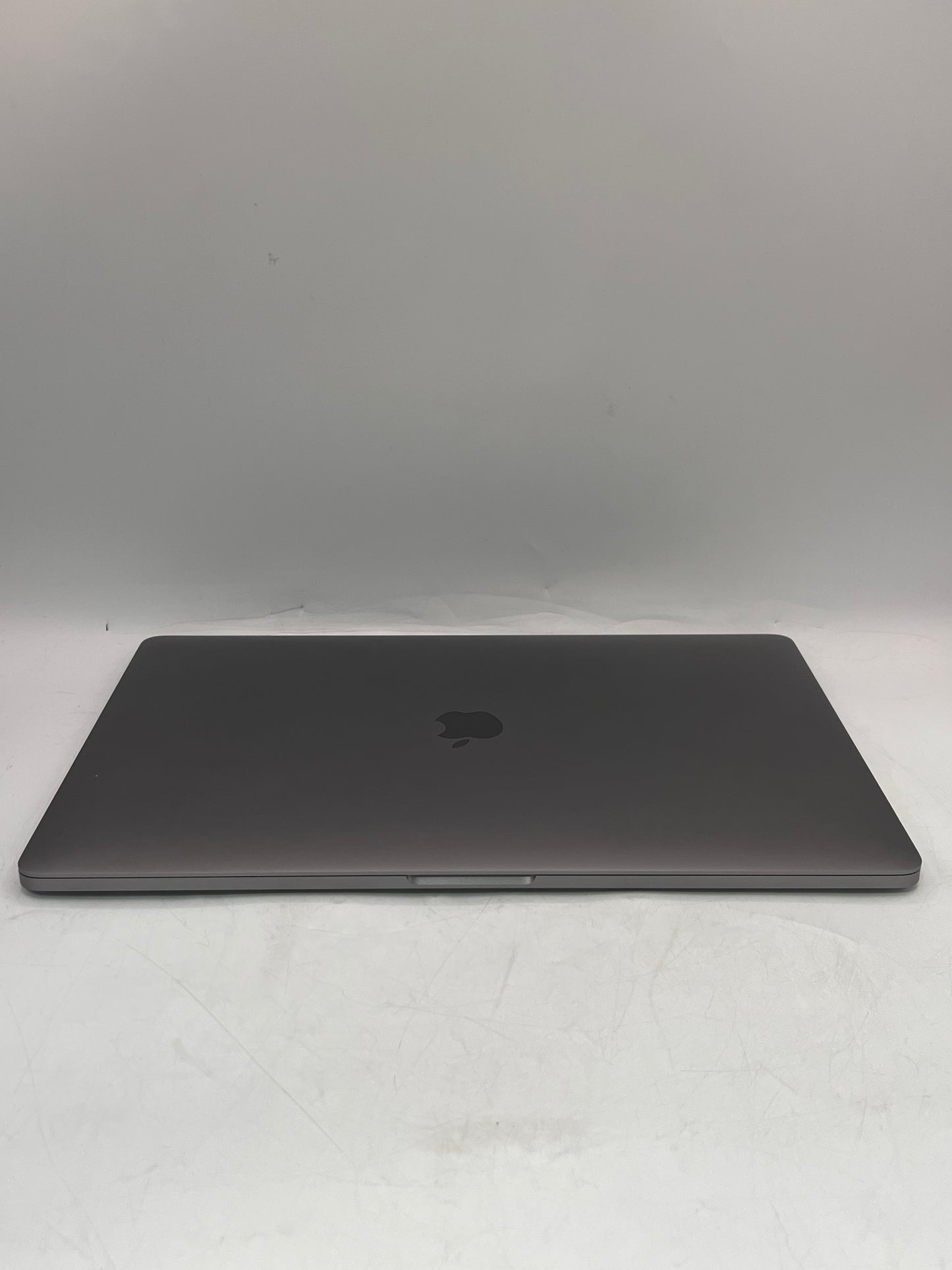 Apple MacBook Pro 15" A1990 2018 Core i9 32GB 512GB Space Gray