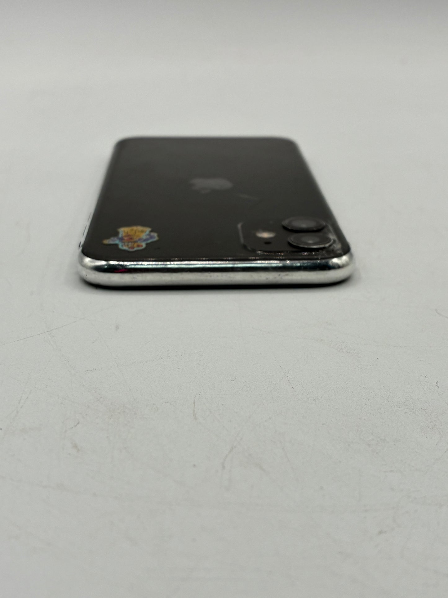 Apple iPhone 11 128GB A2111 MWLE2LL/A Broken