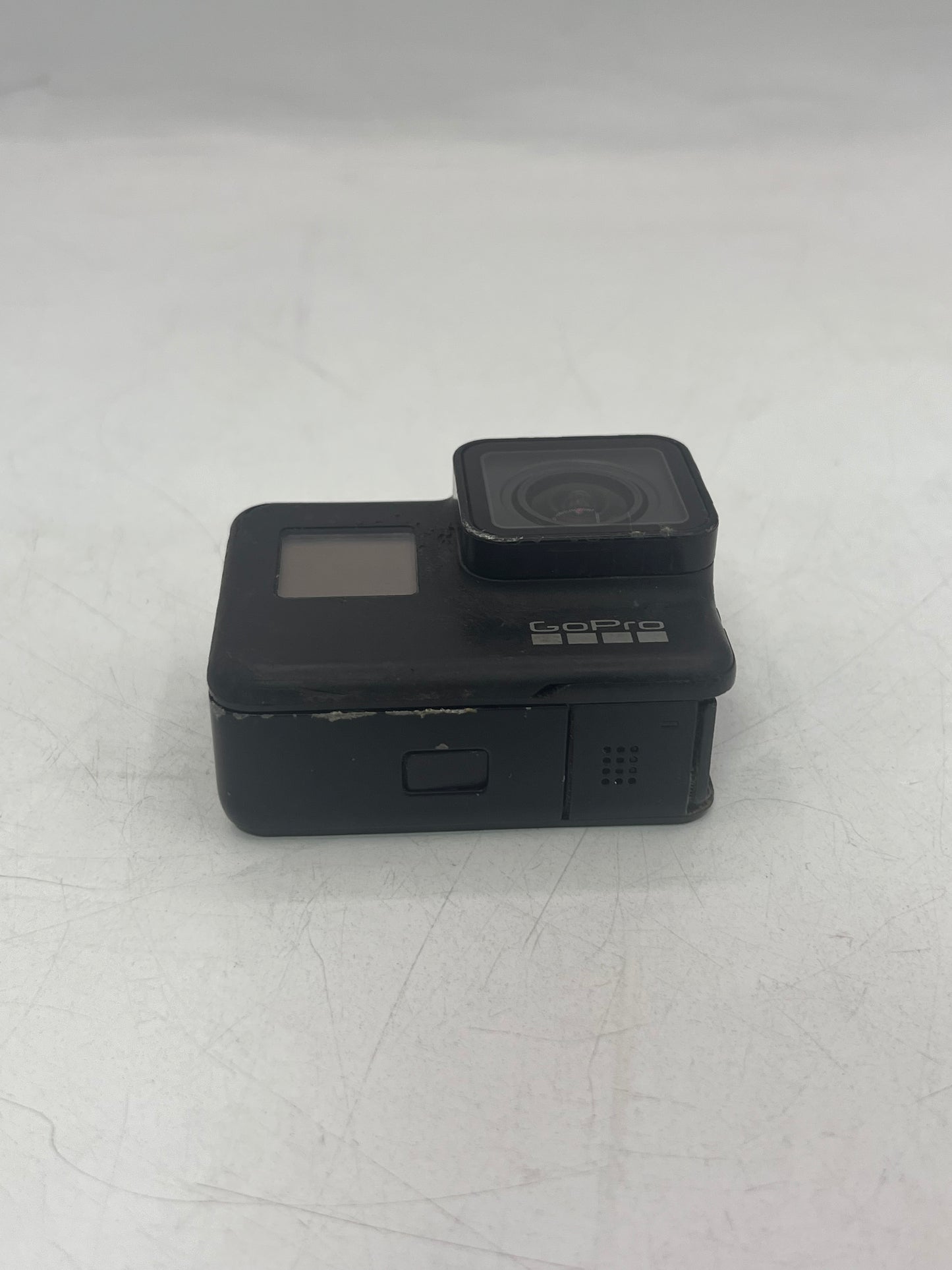 GoPro HERO7 Action Camera - BLACK Broken