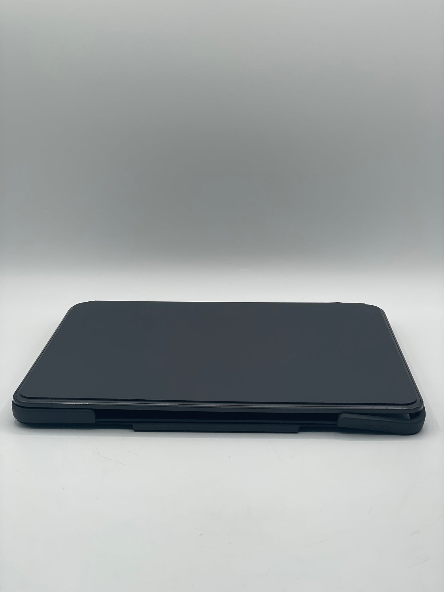 APPLE IPAD PRO 12.9" 4th GEN WIFI / CELLULAR - UNLOCKED - 265GB w/ APPLE Keyboard