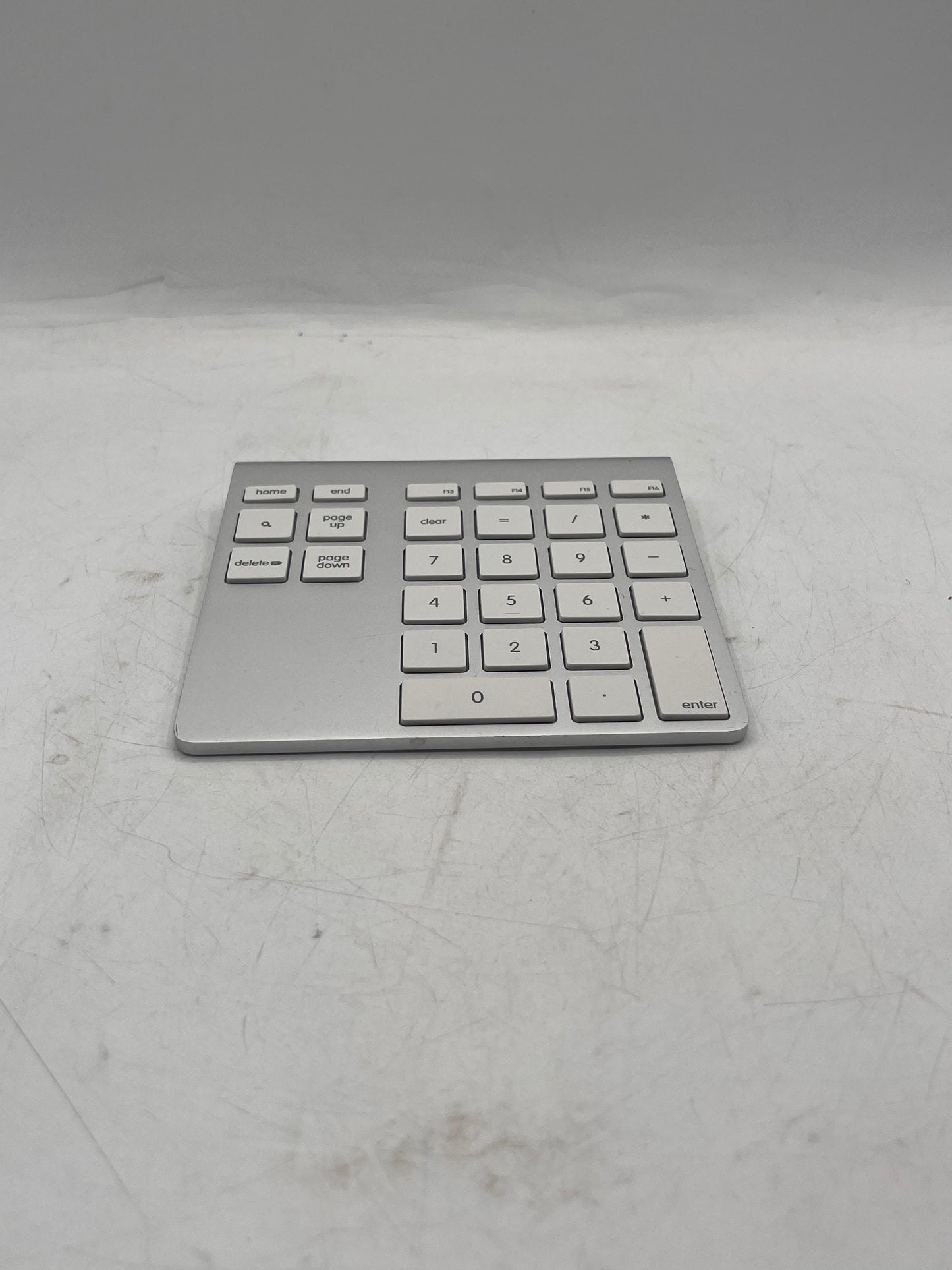 BELKIN F8T067 Computer Accessory White