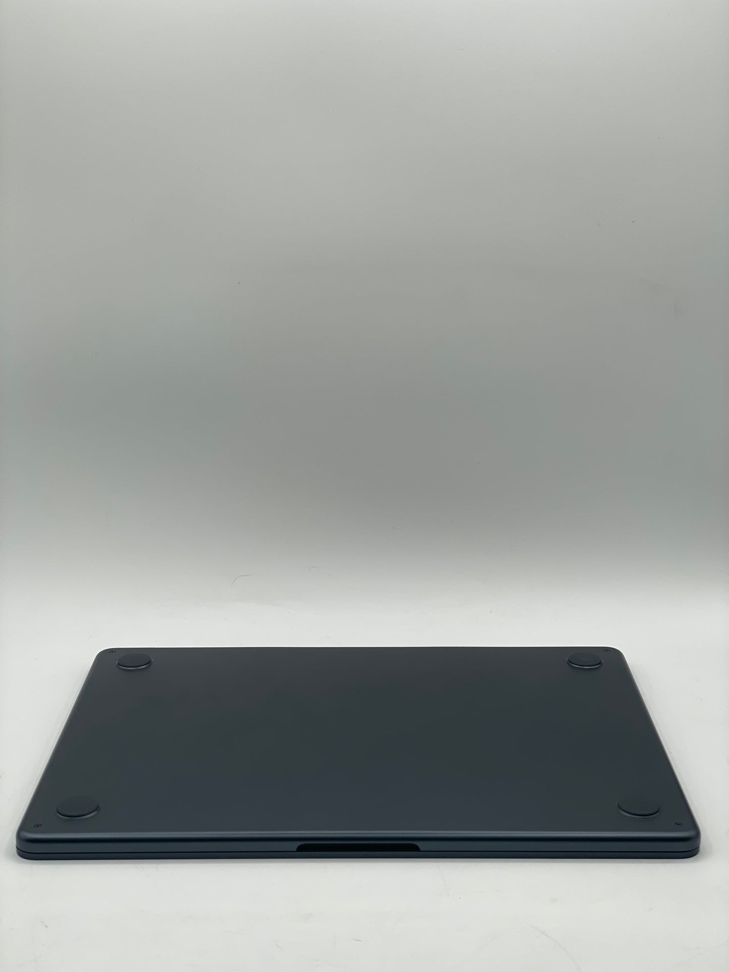 2025 Apple MacBook Air 13" M4 8C GPU 16GB 256GB A3240 Midnight 9 Cycle Count