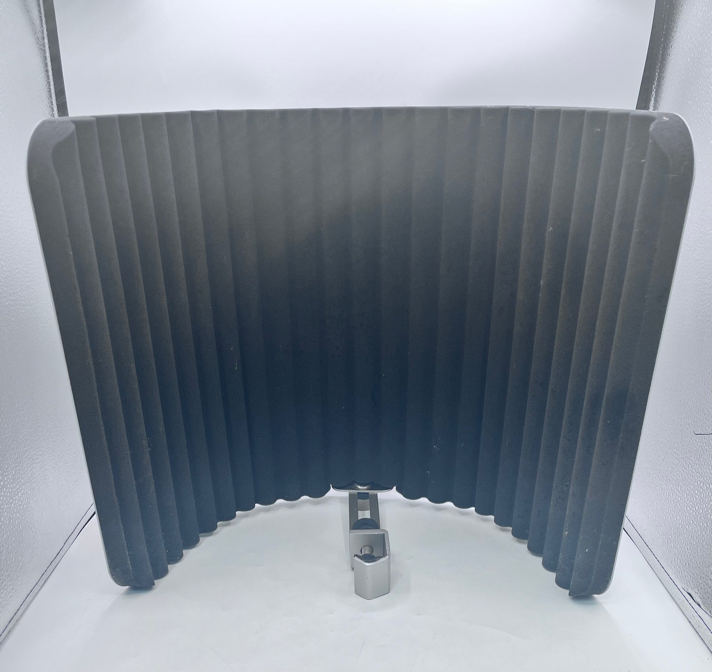 Sterling Audio VMS Vocal Microphone Shield Full Size - Silver