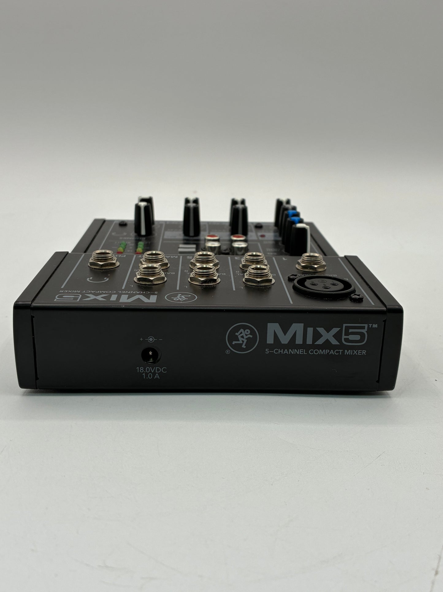 Mackie Mix5 5-Channel Compact Mixer Black